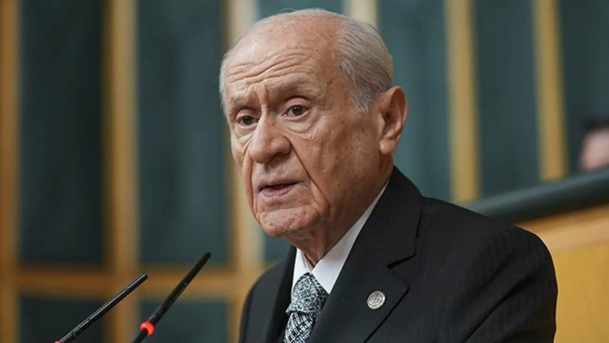 Devlet Bahçeli, MHP kürsüsünde konuşuyor. Devlet Bahçeli, MHP kürsüsünde konuşuyor.