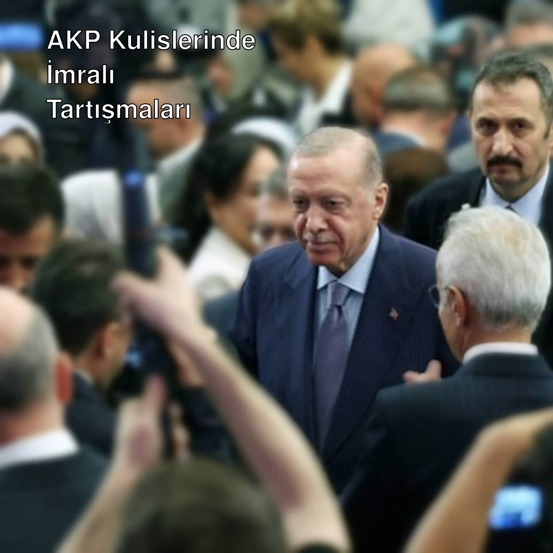 AKP kulislerinde bir grup insan.
