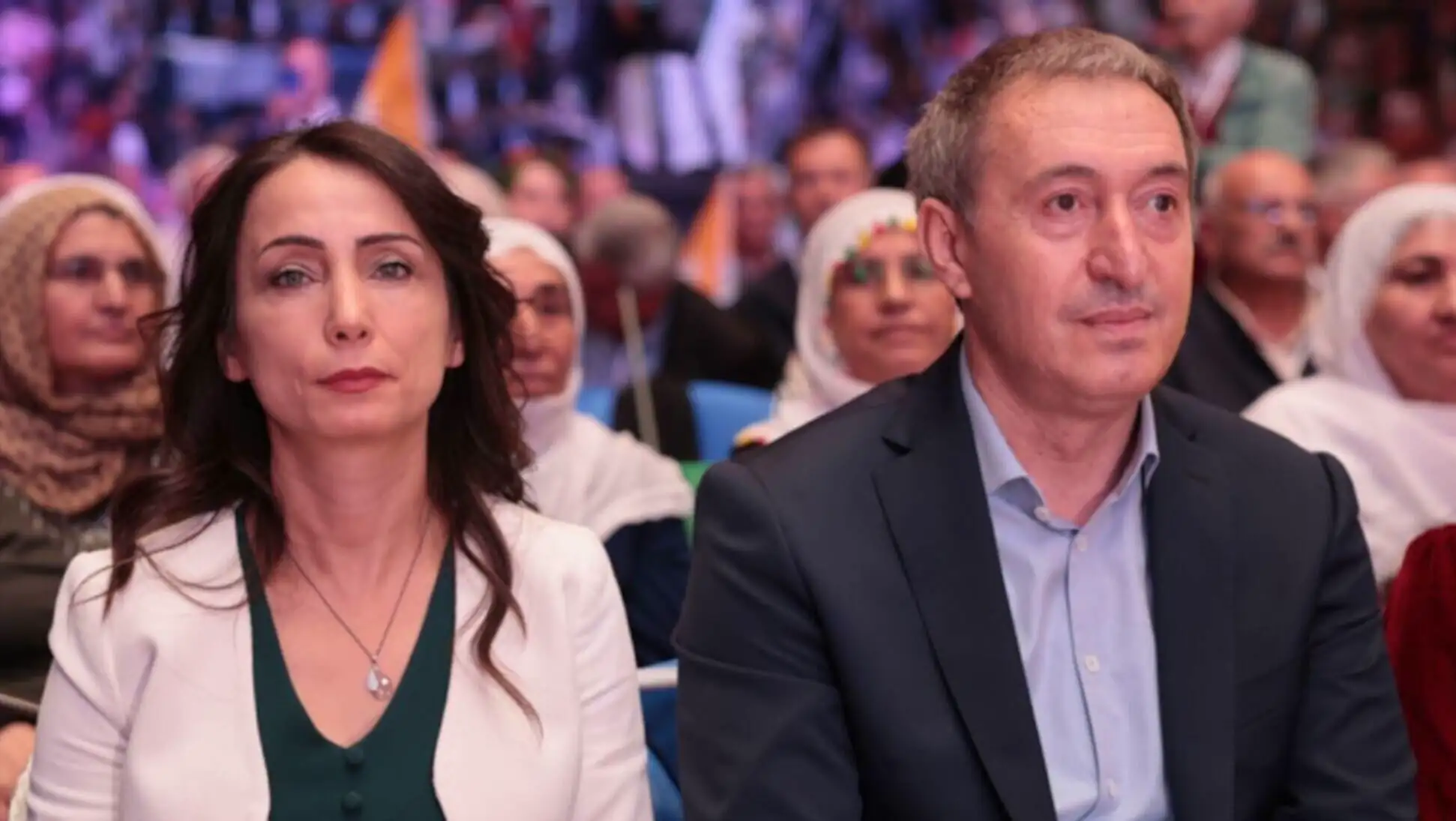 MHP ve DEM Parti temsilcileri bir arada. MHP ve DEM Parti temsilcileri bir arada.
