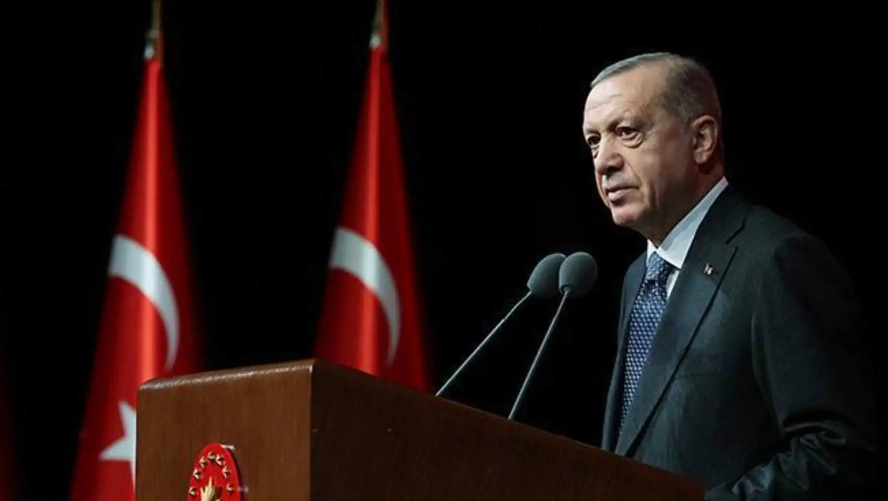 Cumhurbaşkanı Erdoğan, gençlerle birlikte. Cumhurbaşkanı Erdoğan, gençlerle birlikte.