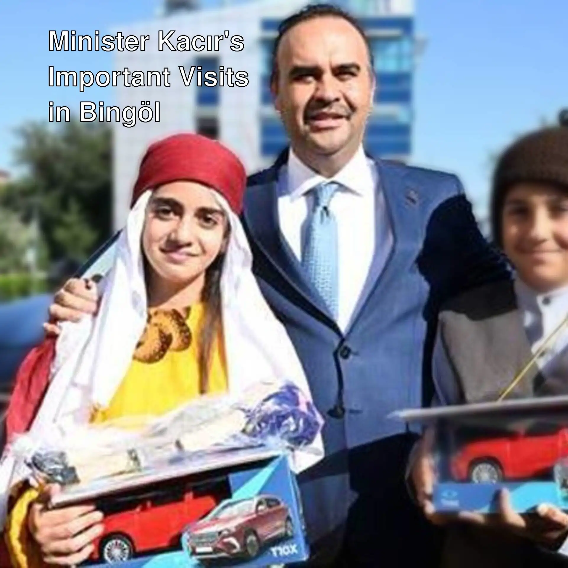 Minister Kacır with children in Bingöl. Minister Kacır with children in Bingöl.
