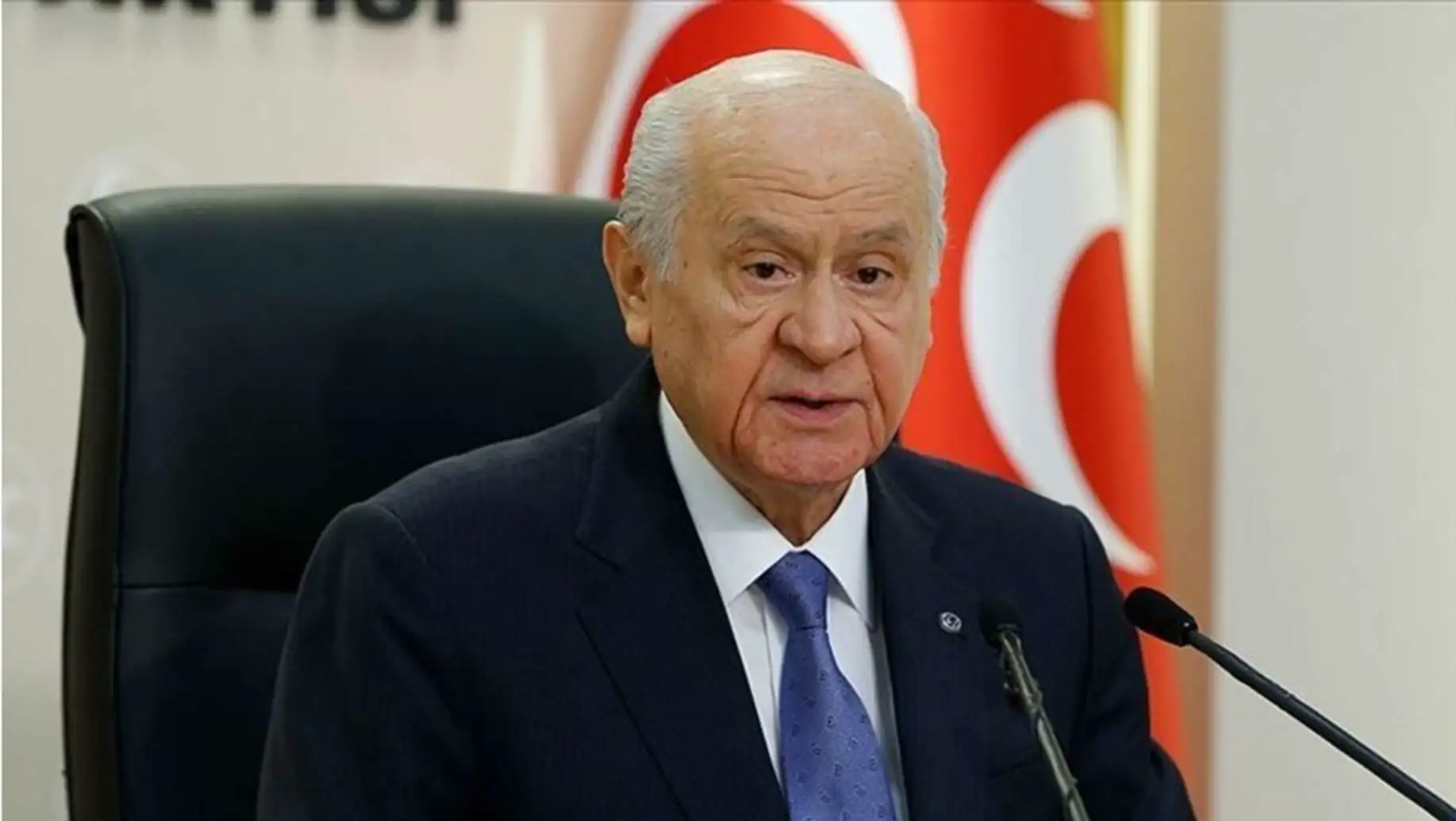 Devlet Bahçeli, basın toplantısında konuşuyor.