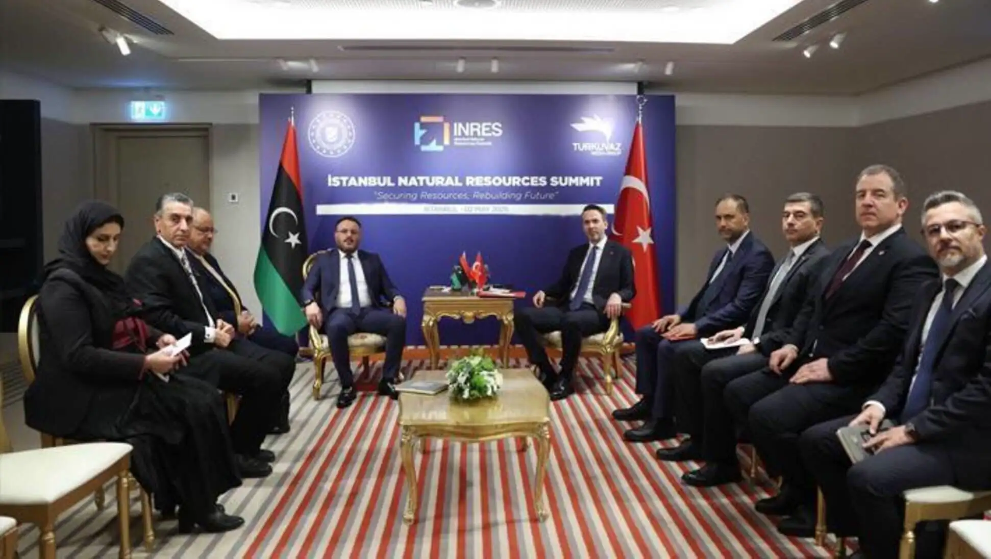 Bakan Bayraktar, uluslararası enerji bakanlarıyla bir araya geldi. Bakan Bayraktar, uluslararası enerji bakanlarıyla bir araya geldi.