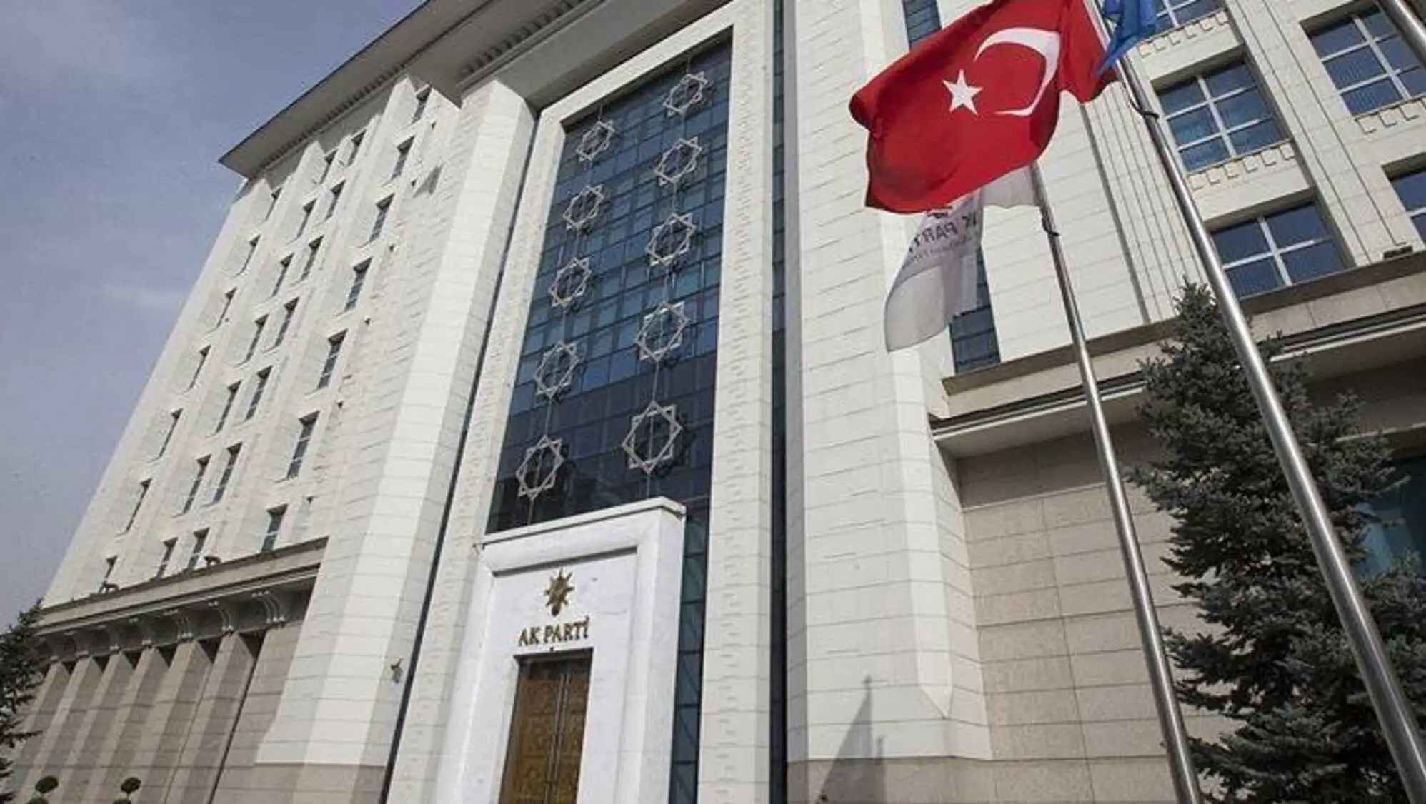 Söke'de AK Parti'ye katılan meclis üyeleri. Söke'de AK Parti'ye katılan meclis üyeleri.