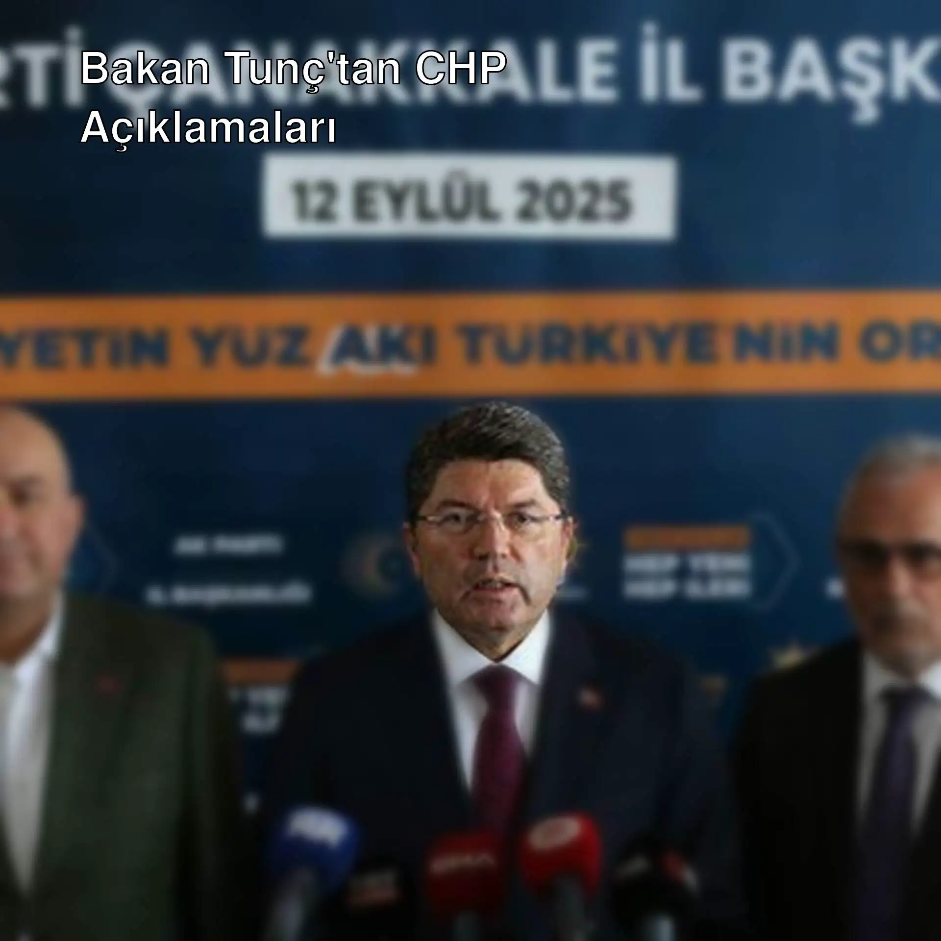Bakan Tunç basın toplantısında açıklama yapıyor.