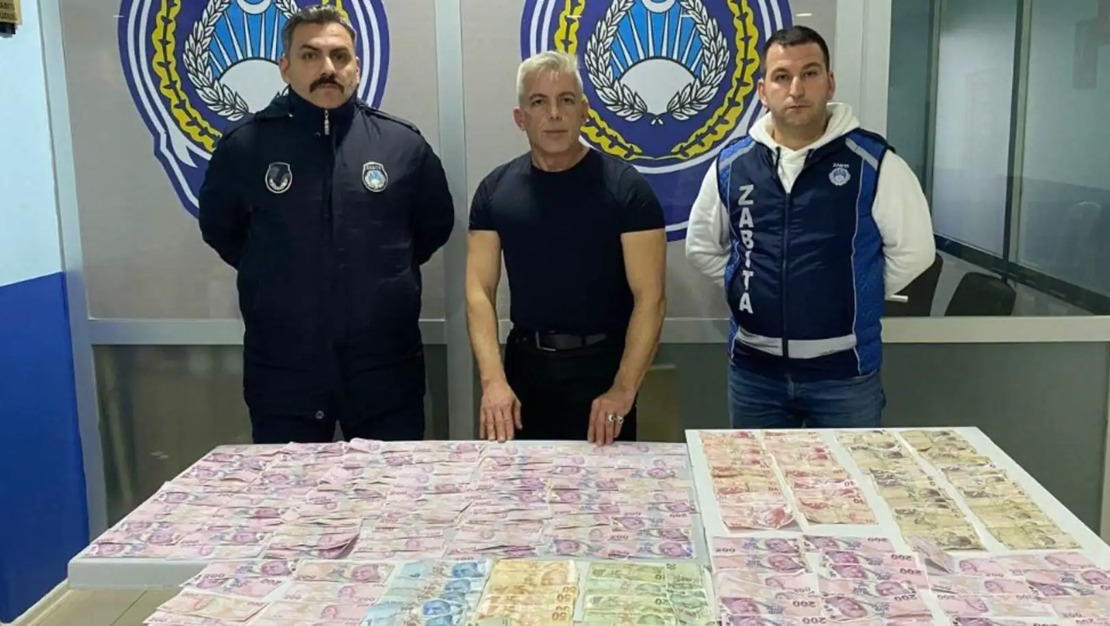 Hatice Y. caught begging as a fake earthquake victim in Bilecik.