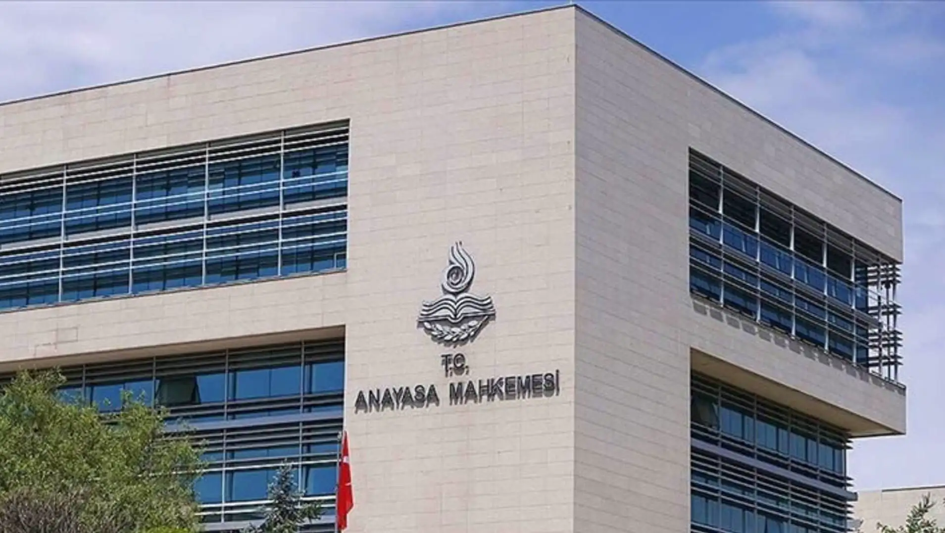 Cumhurbaşkanlığı yetkileri hakkında Anayasa Mahkemesi'nden gelen iptal kararı. Cumhurbaşkanlığı yetkileri hakkında Anayasa Mahkemesi'nden gelen iptal kararı.