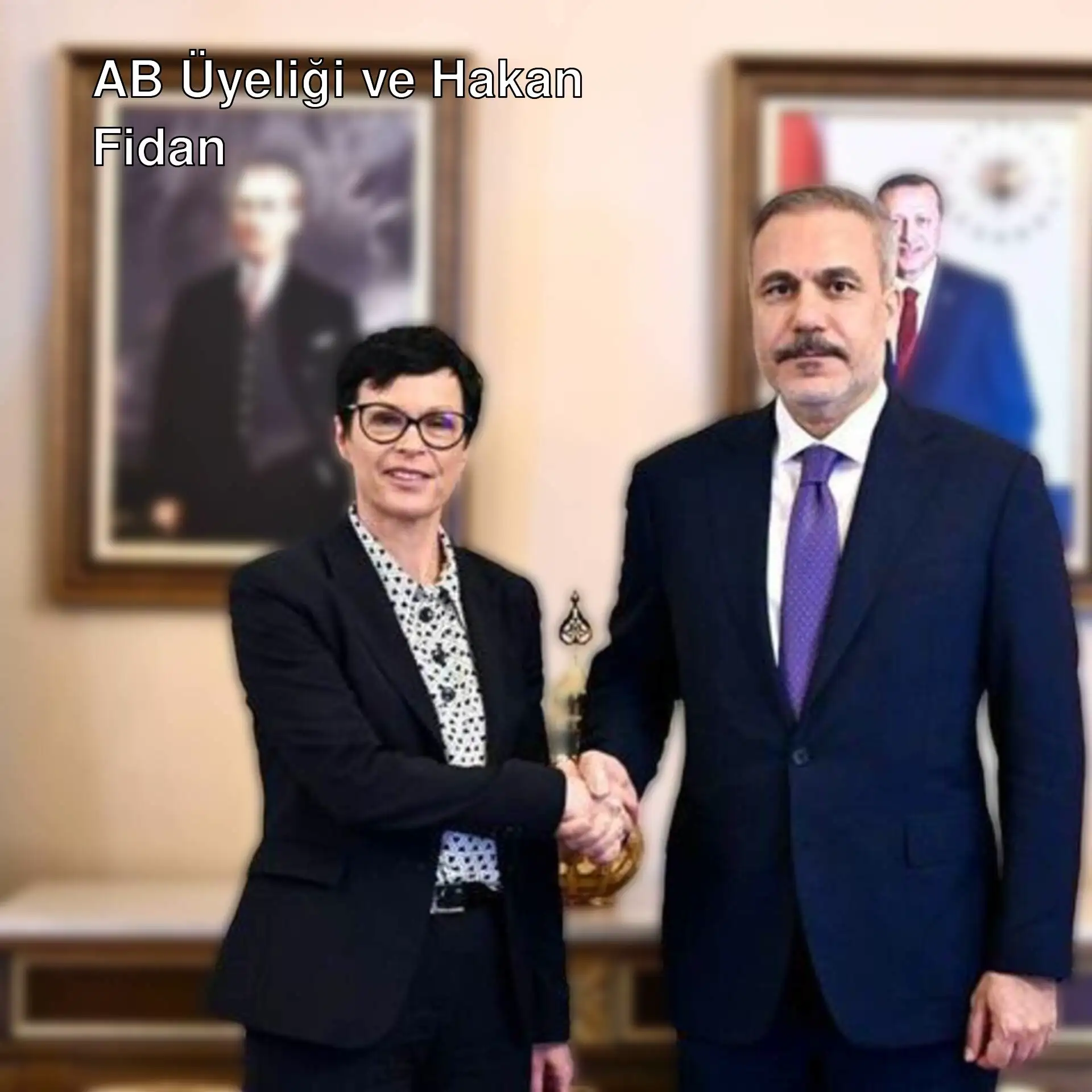 Dışişleri Bakanı Hakan Fidan ve AB Komiseri Kos el sıkışıyor. Dışişleri Bakanı Hakan Fidan ve AB Komiseri Kos el sıkışıyor.
