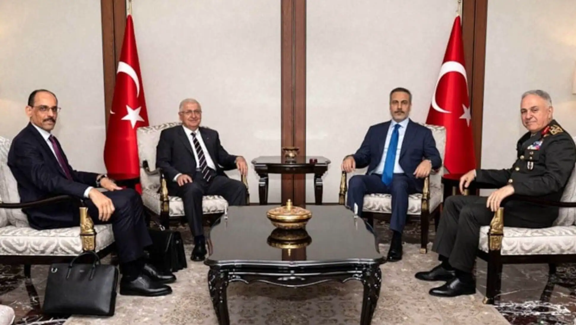 Dışişleri Bakanlığı'nda gerçekleştirilen toplantıdan bir görüntü. Dışişleri Bakanlığı'nda gerçekleştirilen toplantıdan bir görüntü.