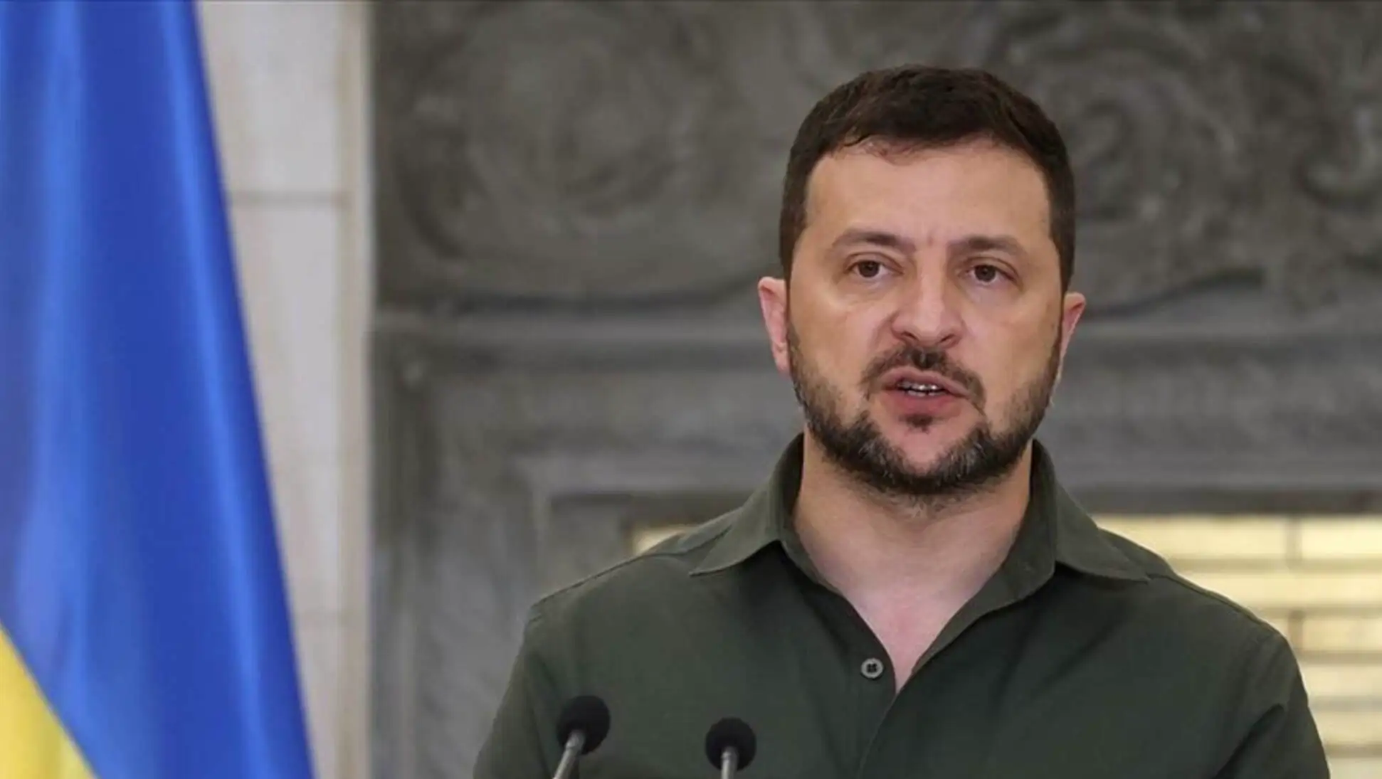 Zelenskiy is making statements at a press conference. Zelenskiy is making statements at a press conference.