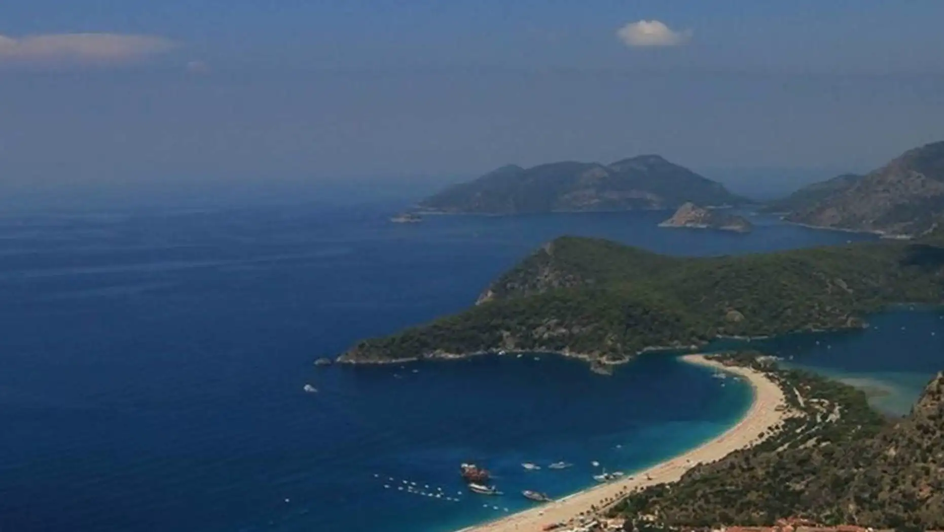 Ege Denizi'nde bir askeri gemi