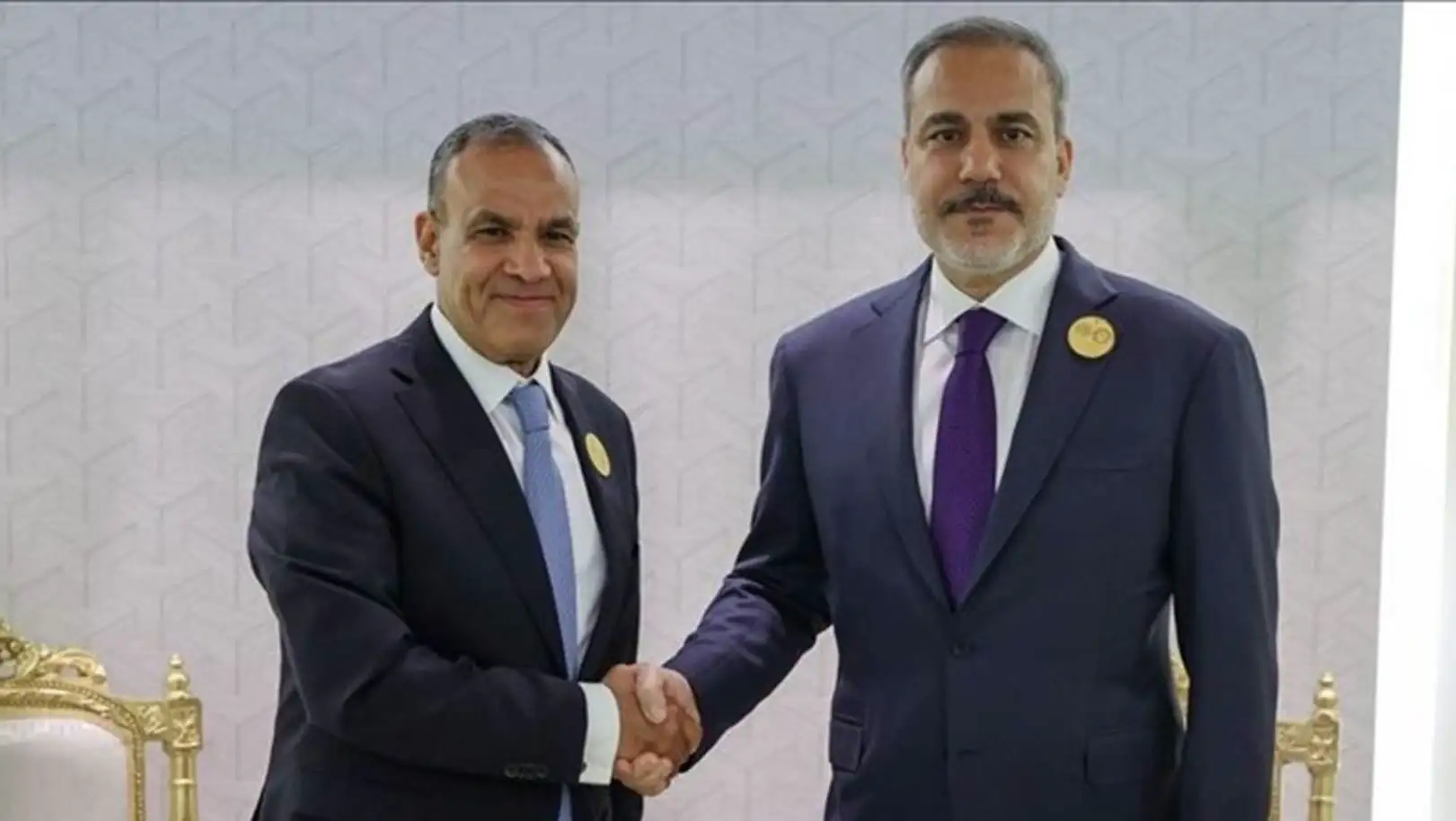Foreign Minister Hakan Fidan and Egyptian Foreign Minister Bedir Abdulati are having a meeting. Foreign Minister Hakan Fidan and Egyptian Foreign Minister Bedir Abdulati are having a meeting.