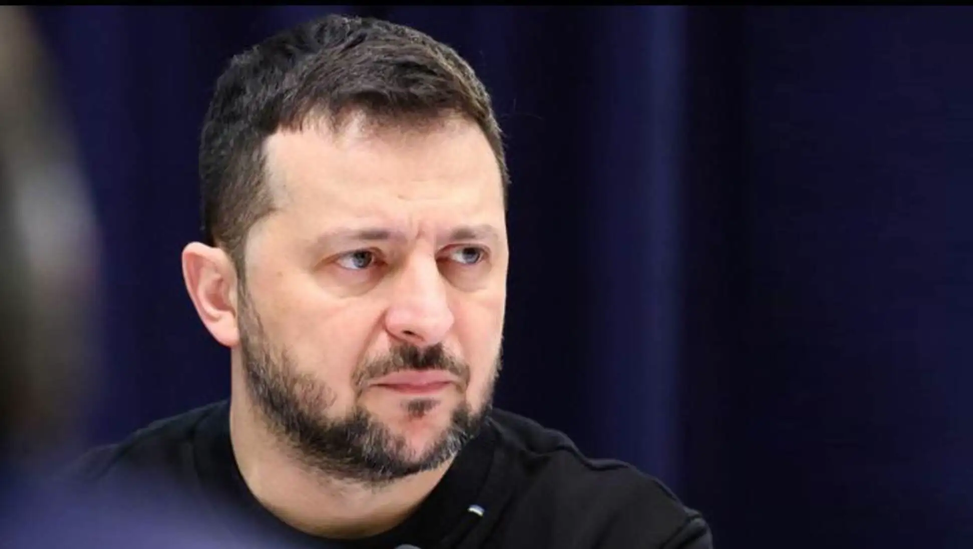 Zelenski announced his readiness to meet with Putin. Zelenski announced his readiness to meet with Putin.