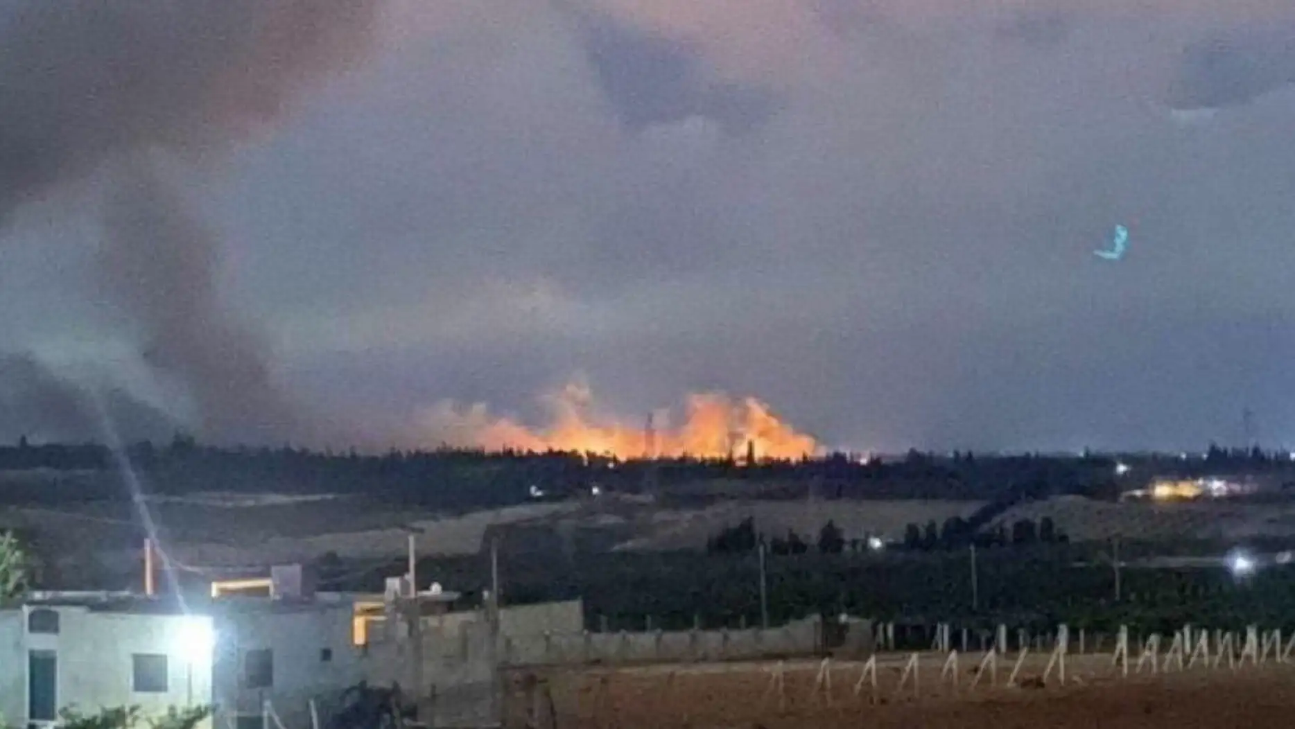 Israeli attacks in Syria are worsening the situation. Israeli attacks in Syria are worsening the situation.