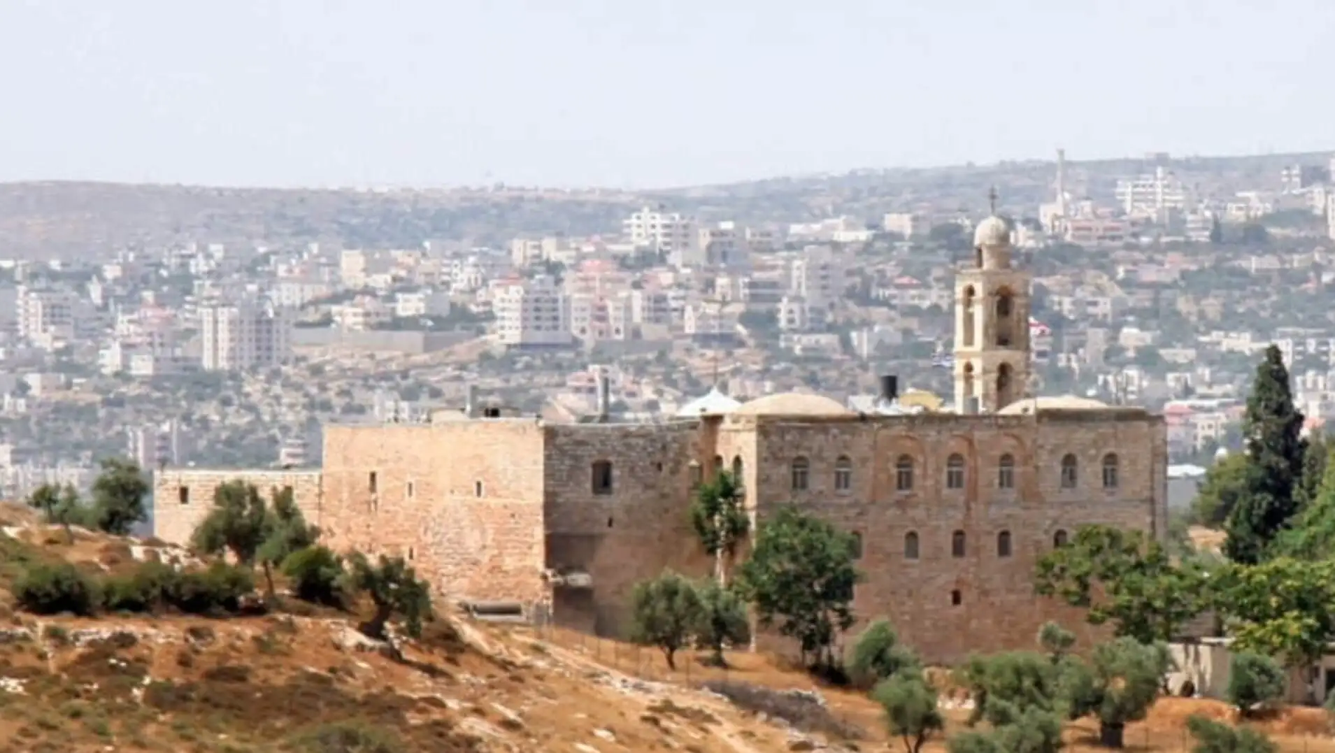 Security forces took precautions in the area after the explosion in Syria.
