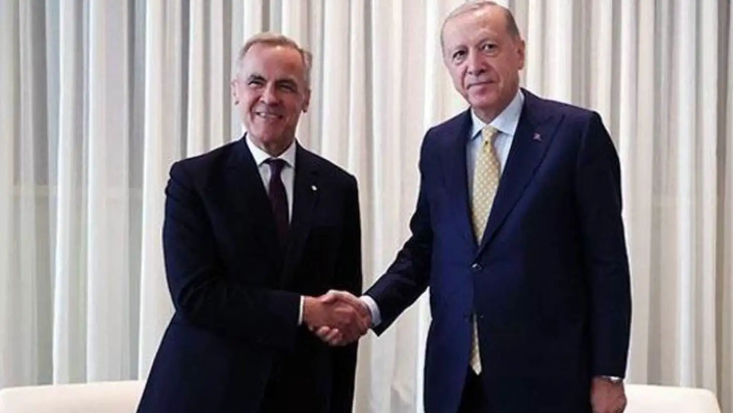 Meeting between President Erdoğan and French President Macron.