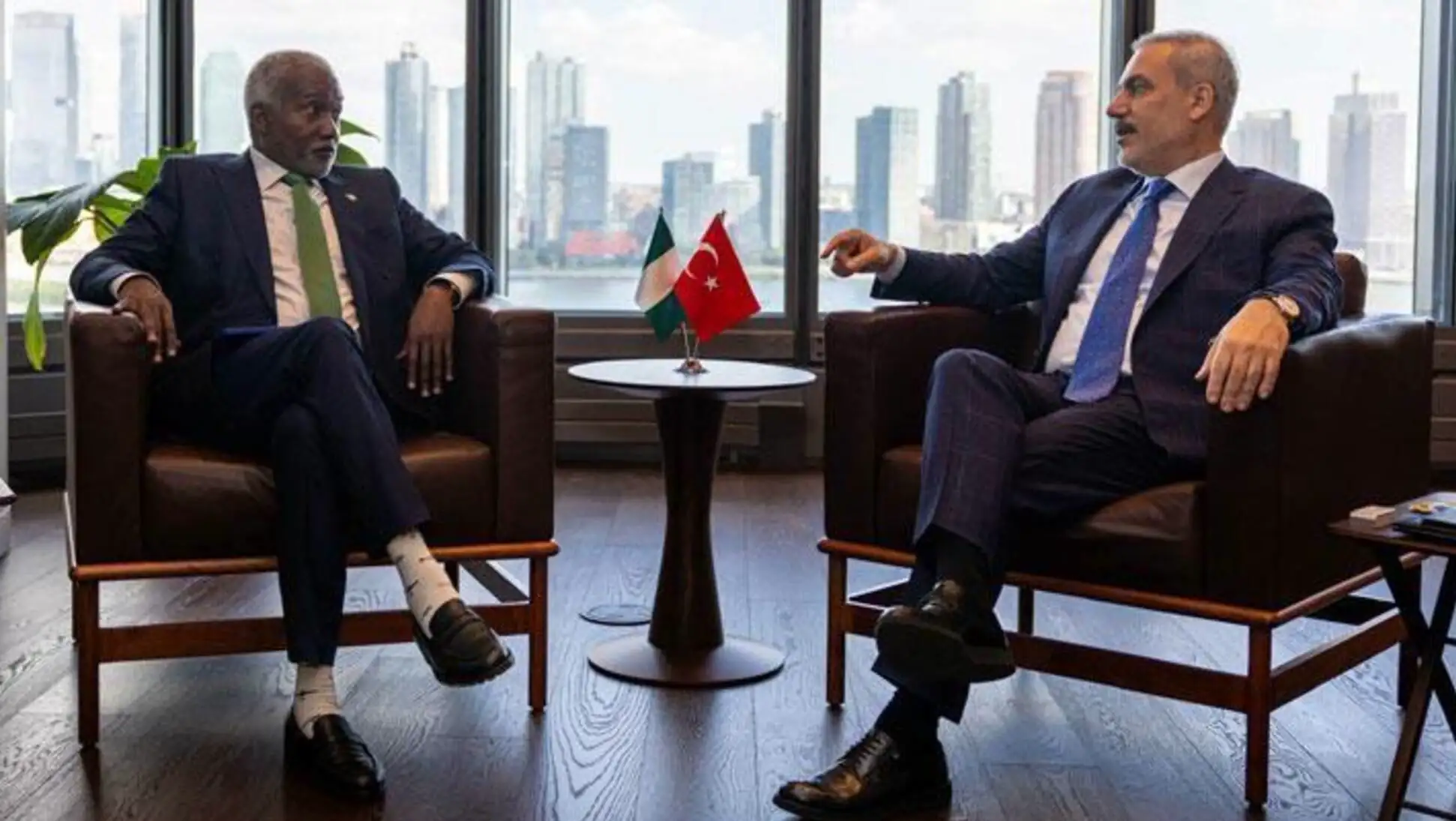 Foreign Minister Hakan Fidan meeting with Nigerian counterpart.
