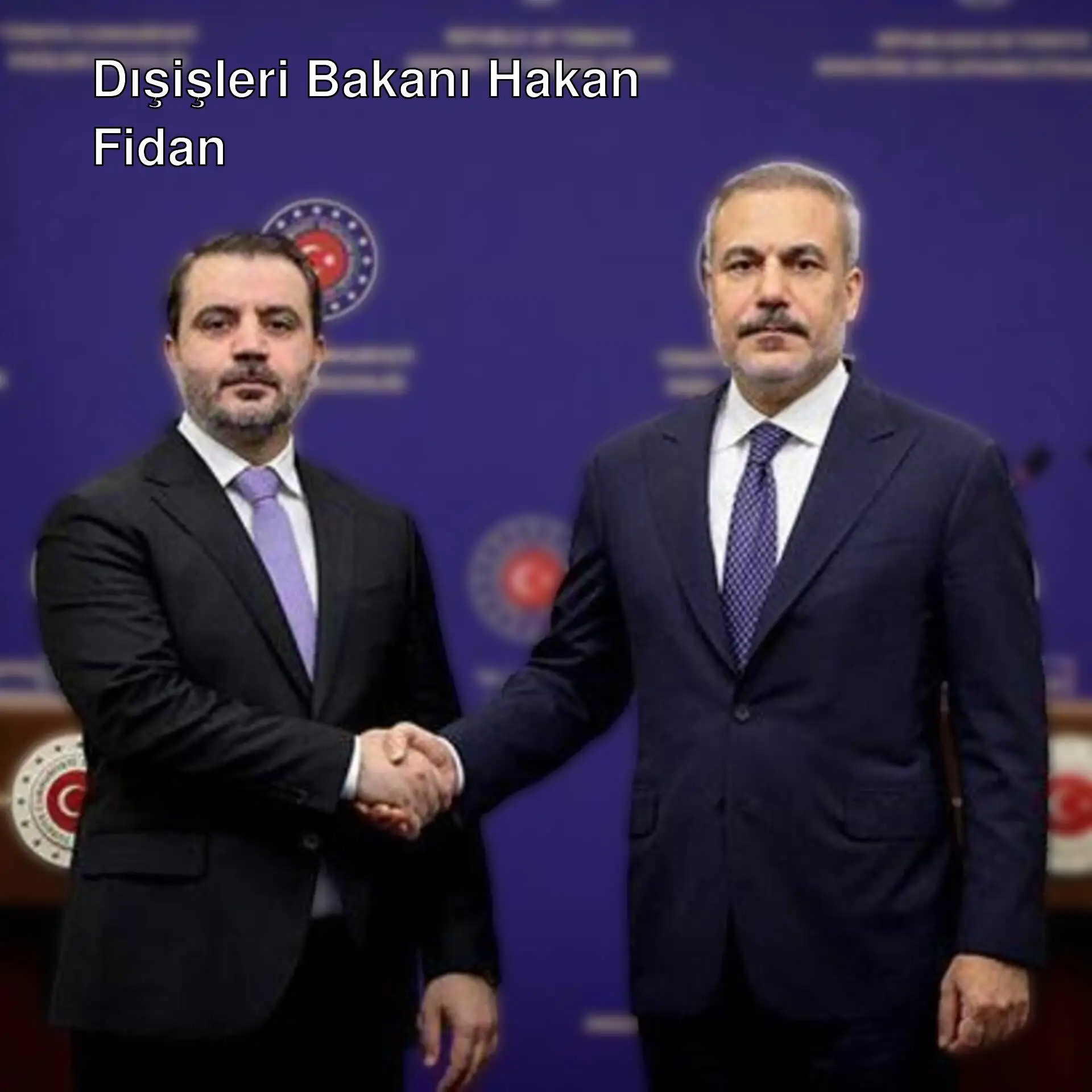 İki adamın el sıkıştığı an.