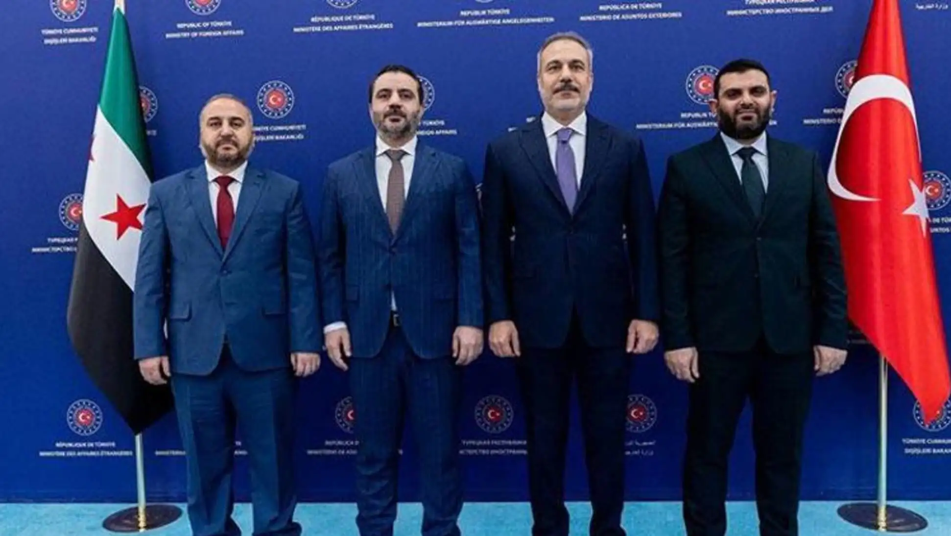 Dışişleri Bakanlığı'nda güvenlik zirvesine katılan bakanlar.