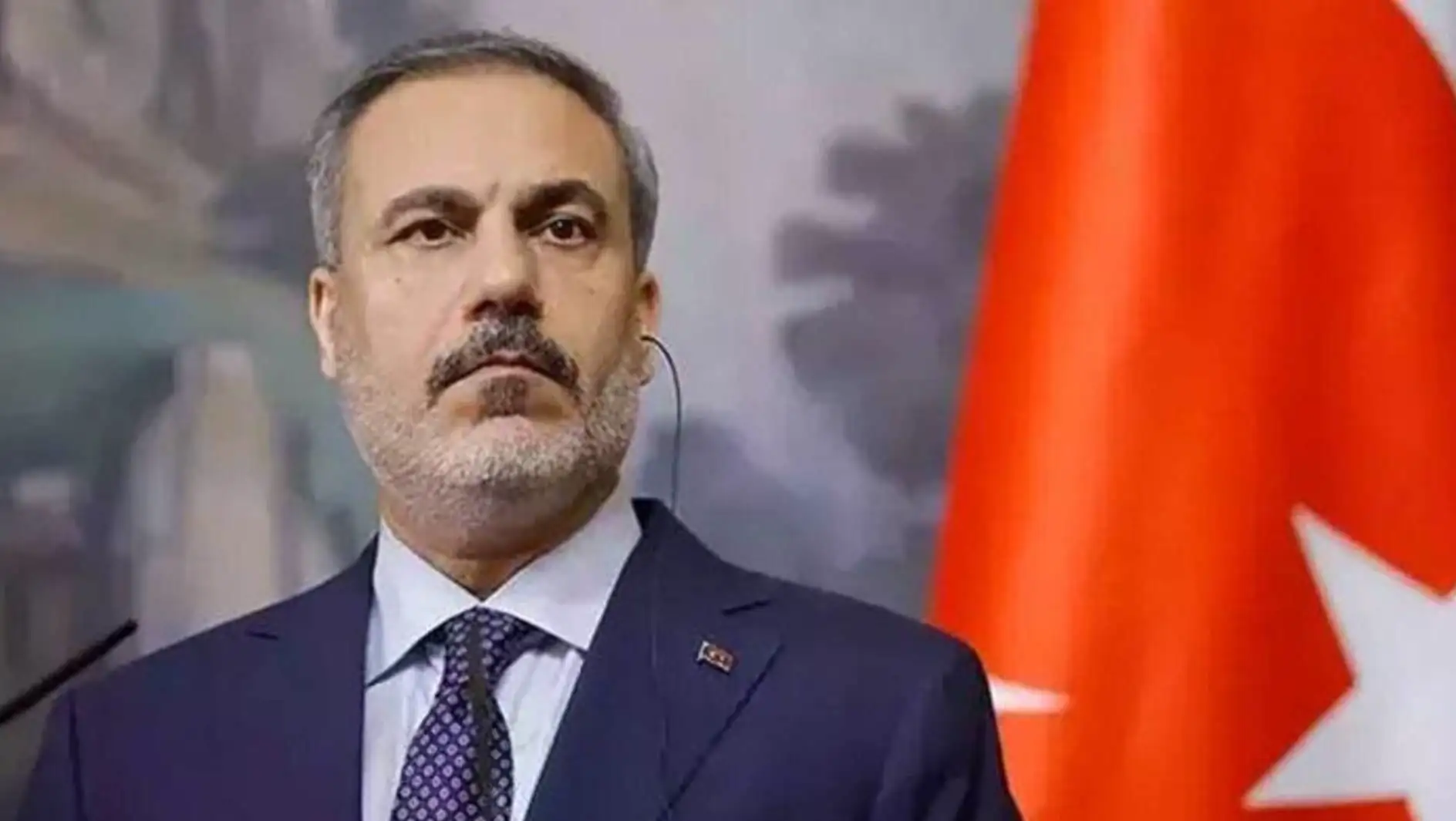Dışişleri Bakanı Hakan Fidan, Gazze'deki ateşkes sürecini anlatıyor. Dışişleri Bakanı Hakan Fidan, Gazze'deki ateşkes sürecini anlatıyor.