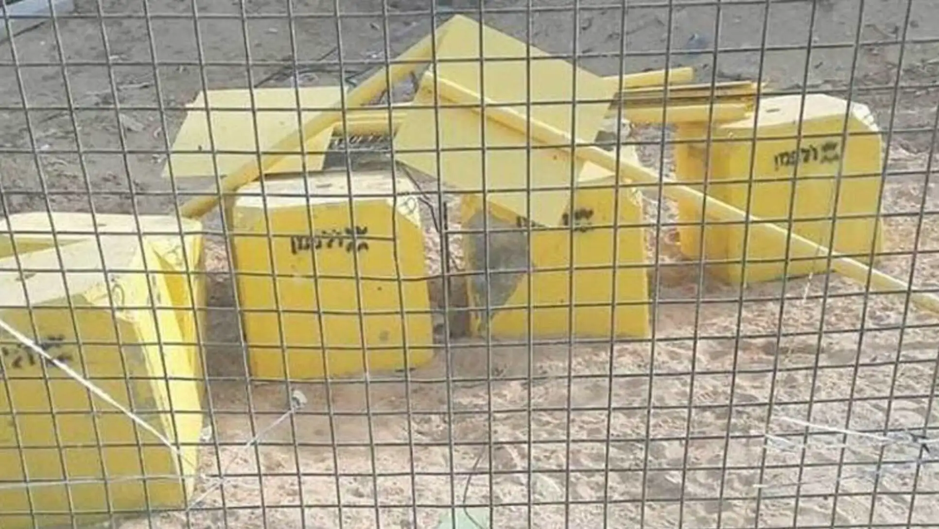 Sarı hat uygulaması ile ilgili görüntüler. Sarı hat uygulaması ile ilgili görüntüler.