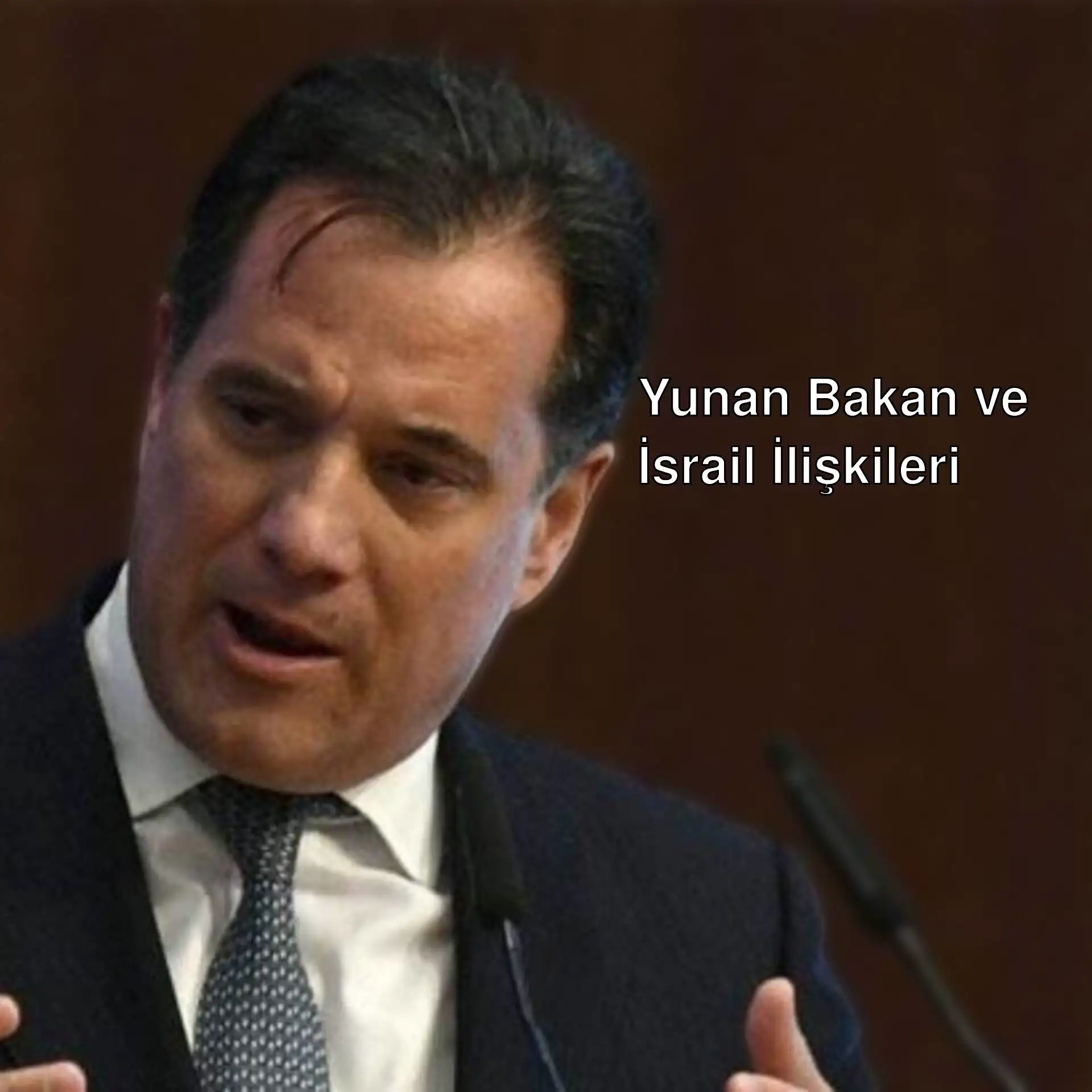 Yunan Bakan Georgiadis basın toplantısında. Yunan Bakan Georgiadis basın toplantısında.