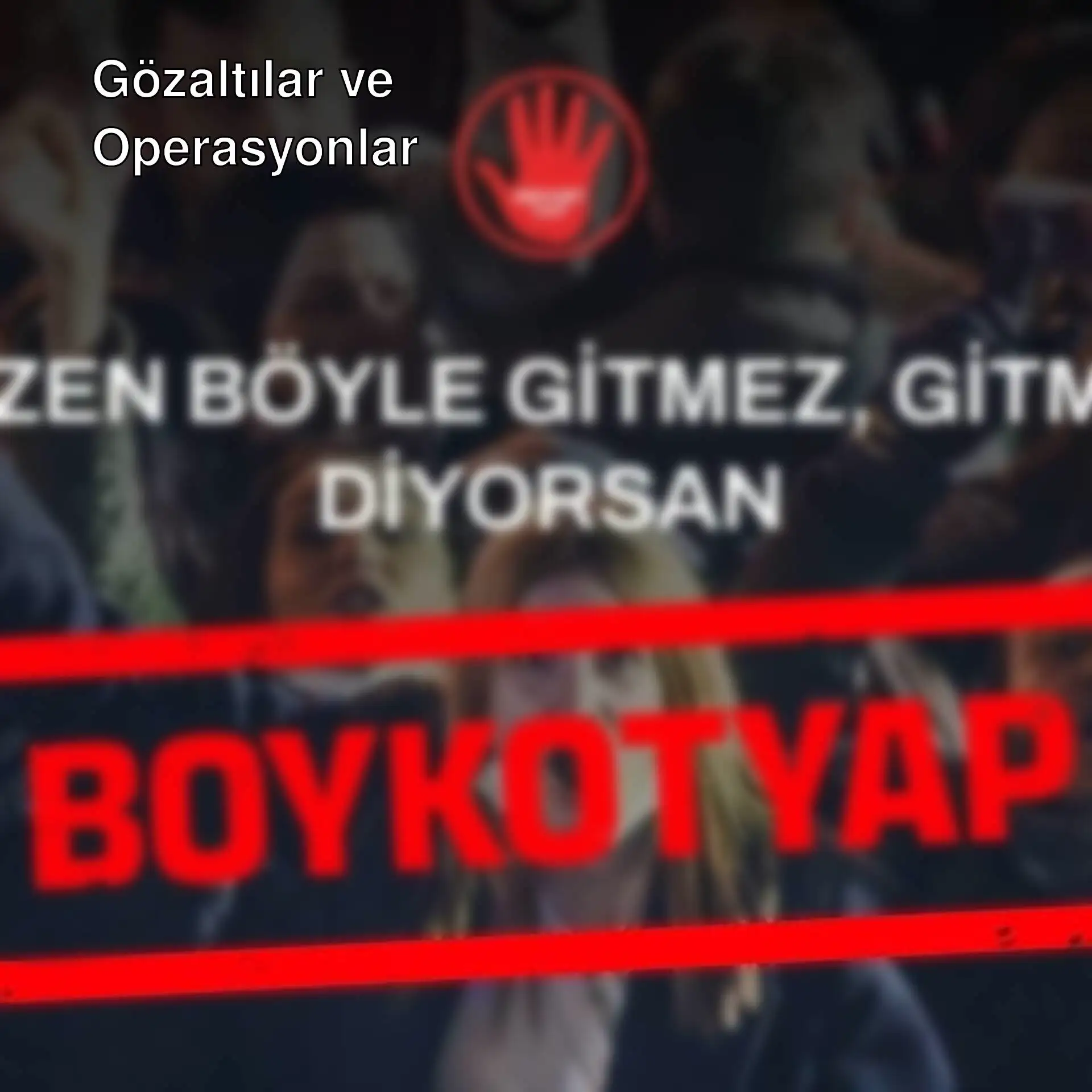 Bir grup insan kalabalık içinde. Bir grup insan kalabalık içinde.