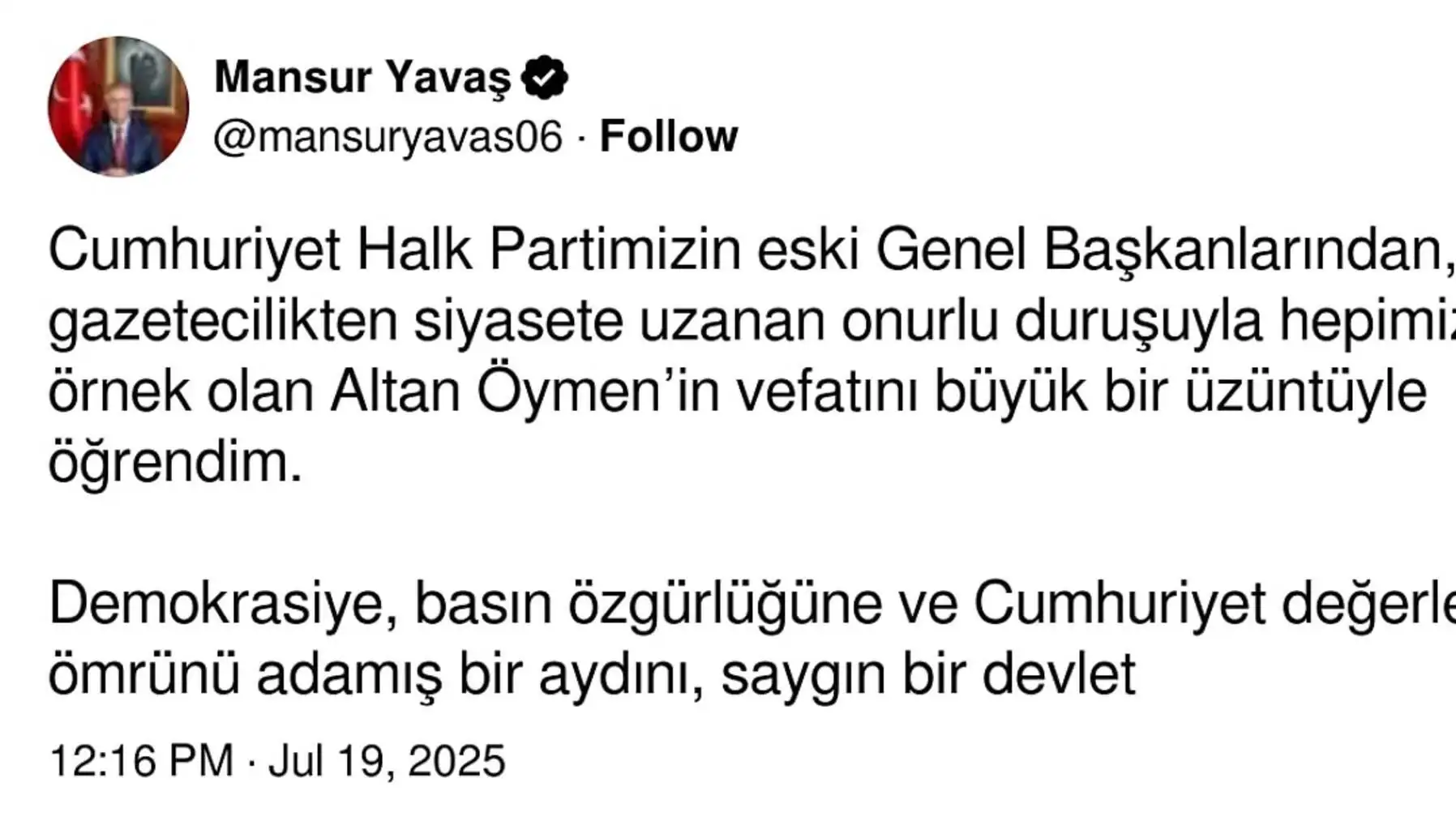 Altan Öymen'in siyasi kariyerine dair bir görüntü. Altan Öymen'in siyasi kariyerine dair bir görüntü.