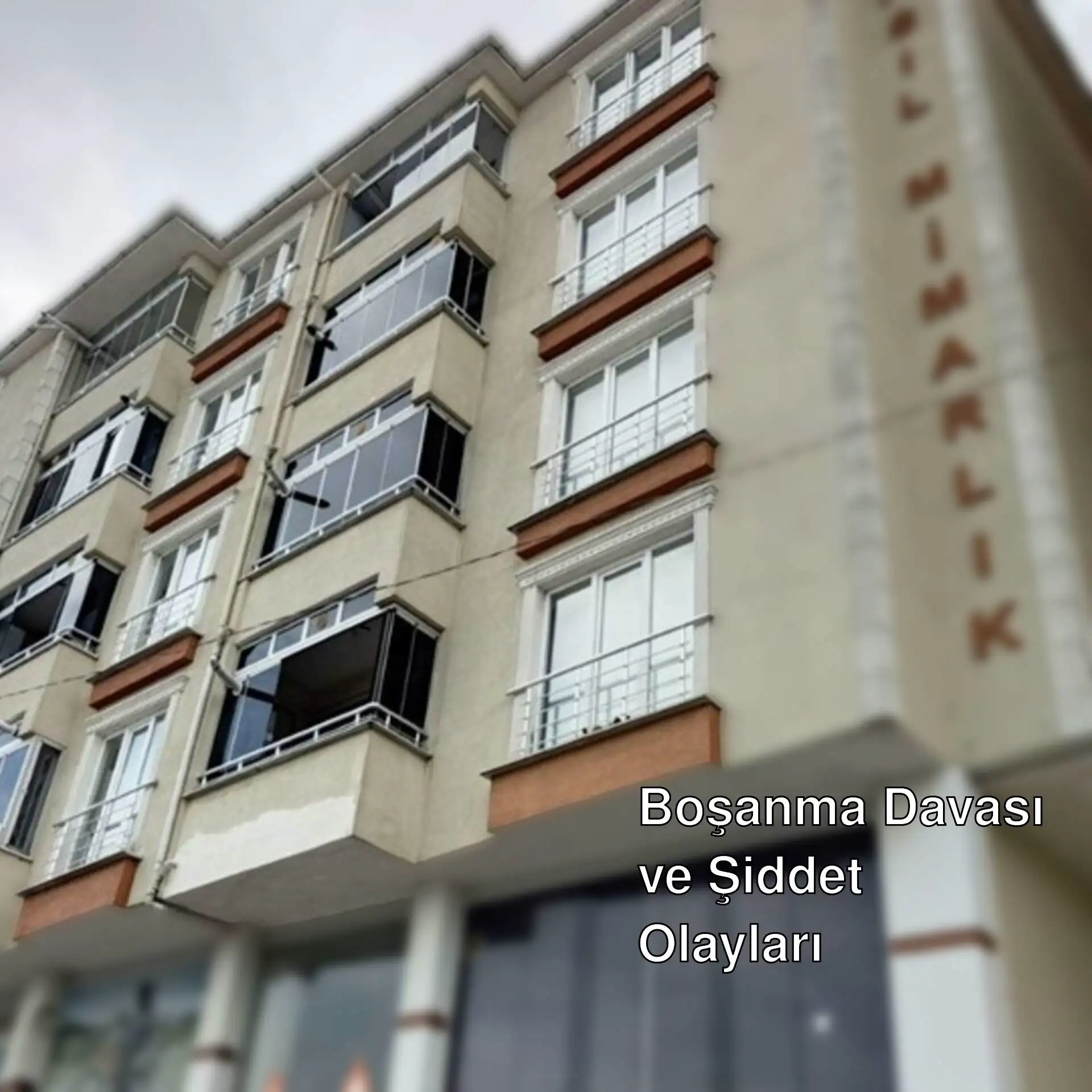 Boşanma davası sonrası yaşanan bir şiddet olayı. Boşanma davası sonrası yaşanan bir şiddet olayı.