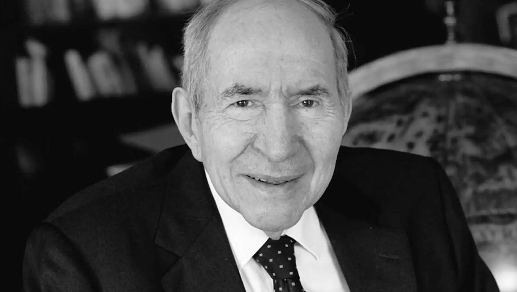Altan Öymen, journalist and politician. Altan Öymen, journalist and politician.