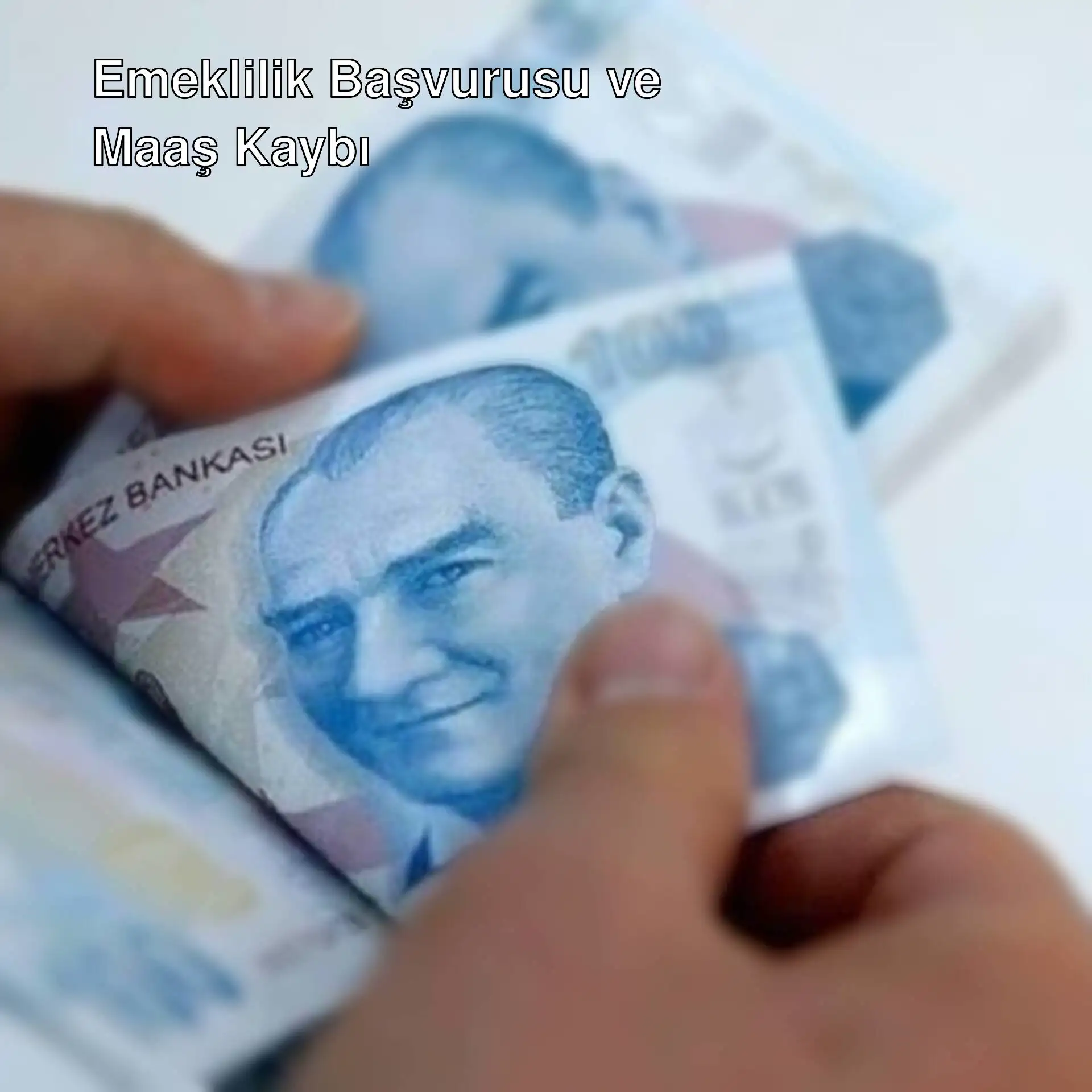 Bir kişinin para tuttuğu görüntü. Bir kişinin para tuttuğu görüntü.