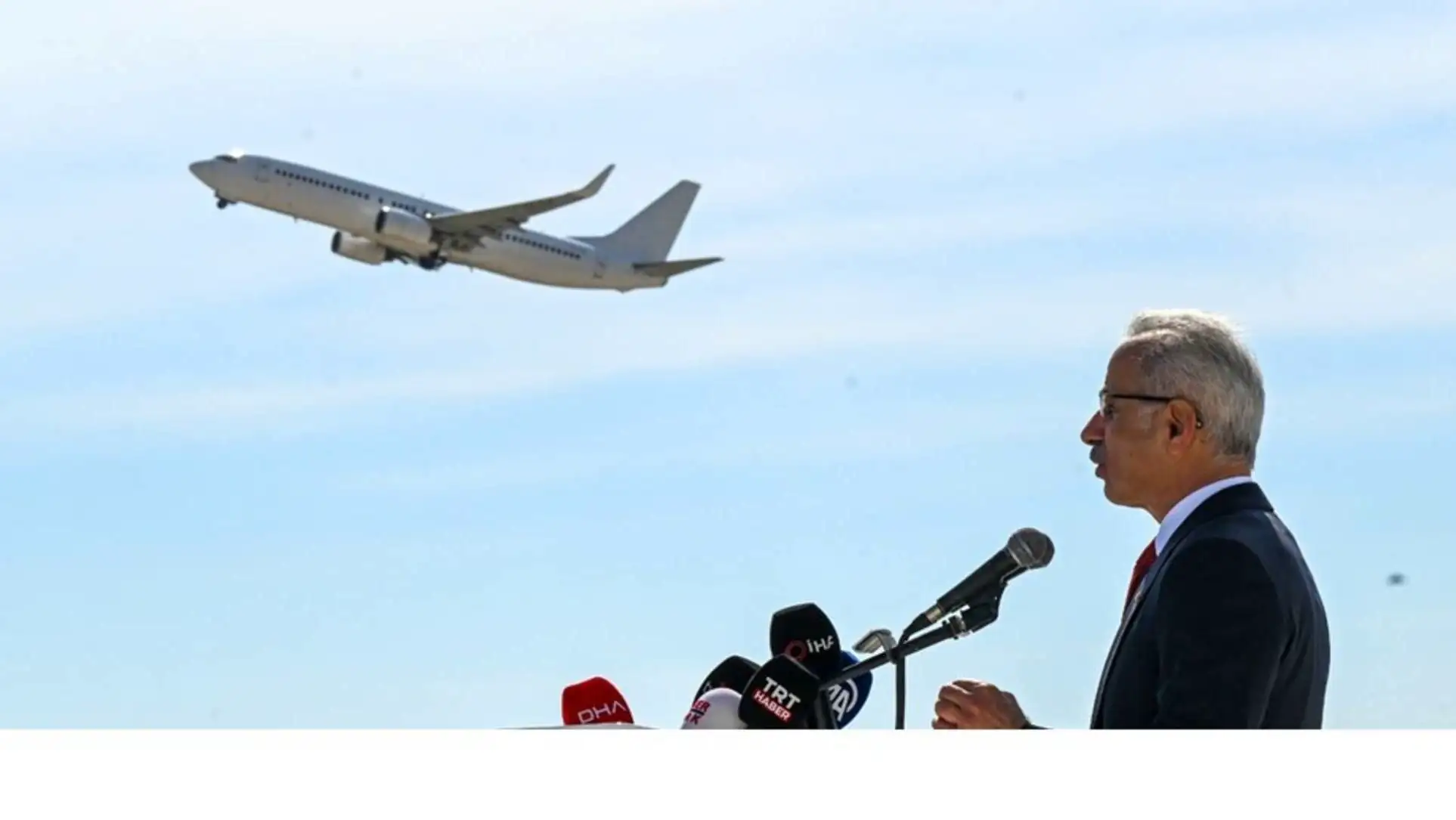 Transport Minister Uraloğlu announces Istanbul-Aleppo flights.