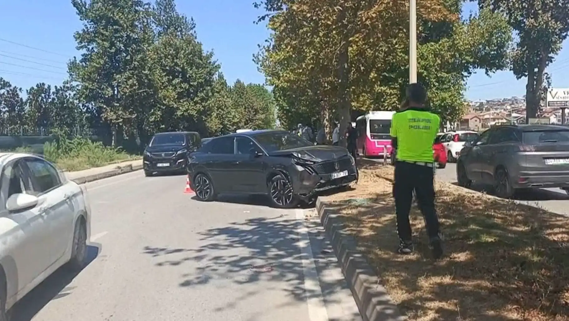 A vehicle involved in the accident in Yalova. A vehicle involved in the accident in Yalova.