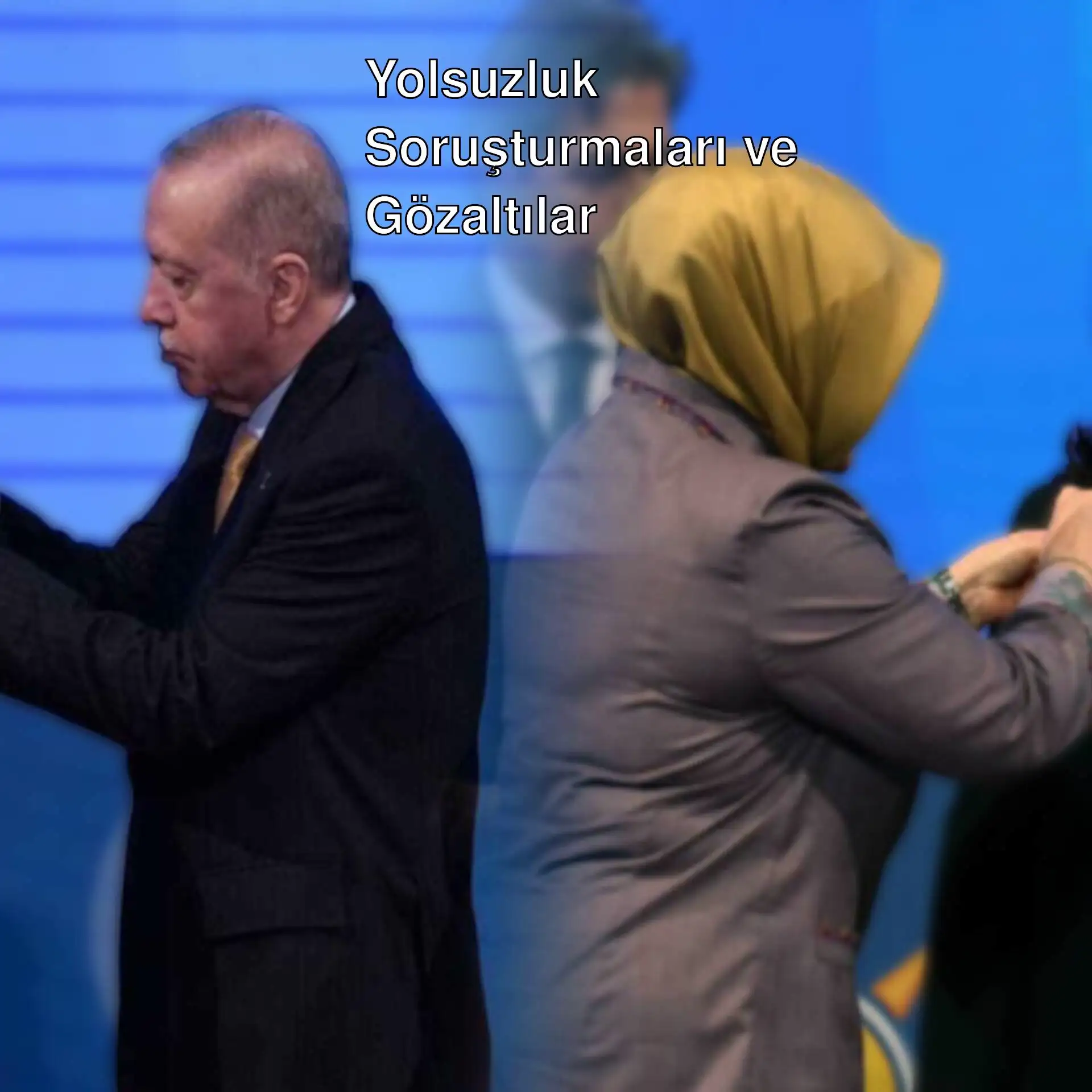 Bir adam ve kadın mavi arka planda duruyor. Bir adam ve kadın mavi arka planda duruyor.