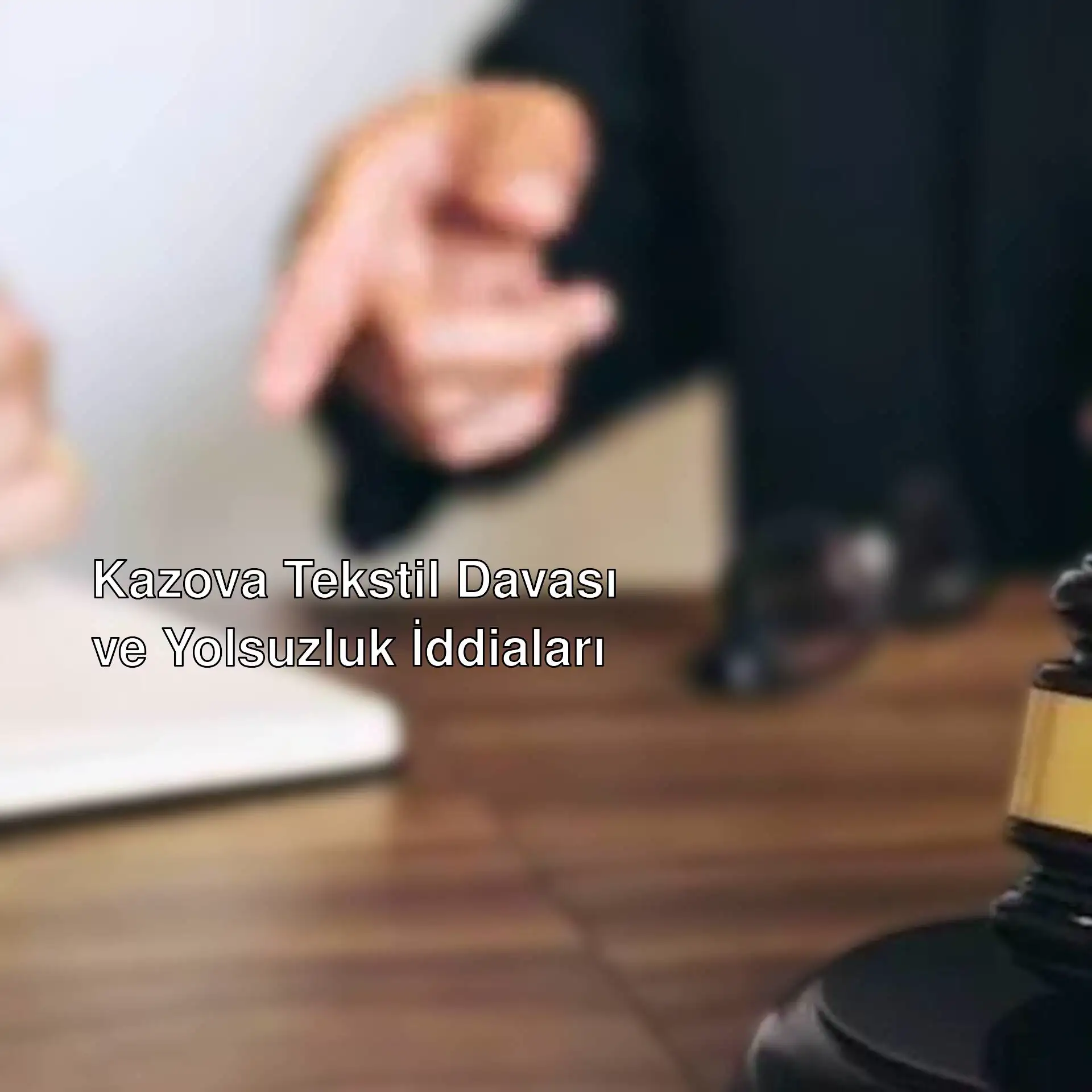 Mahkeme salonunda bir çekiç
