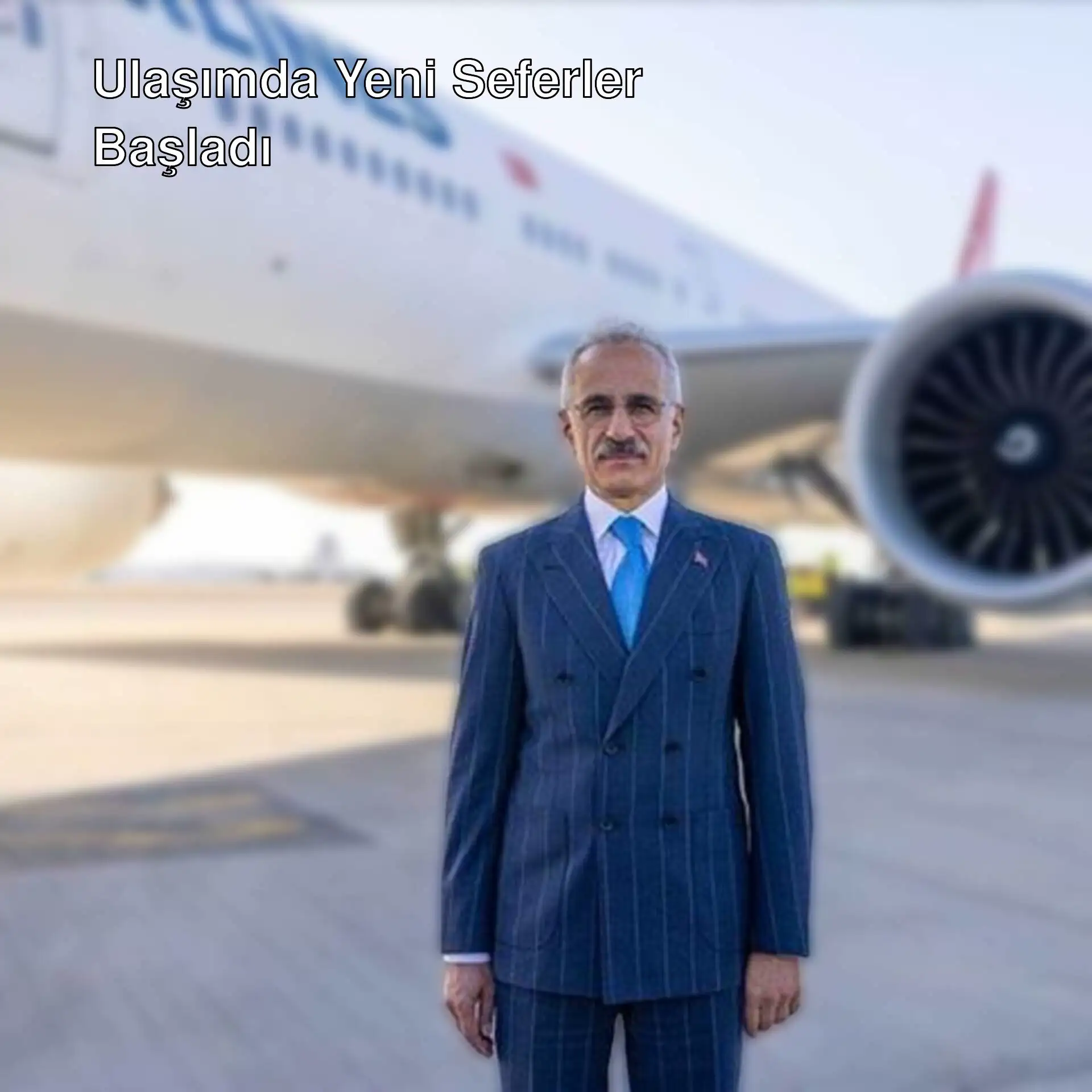 Türk Hava Yolları'nın yeni seferleri hakkında bilgi veren bir adam.