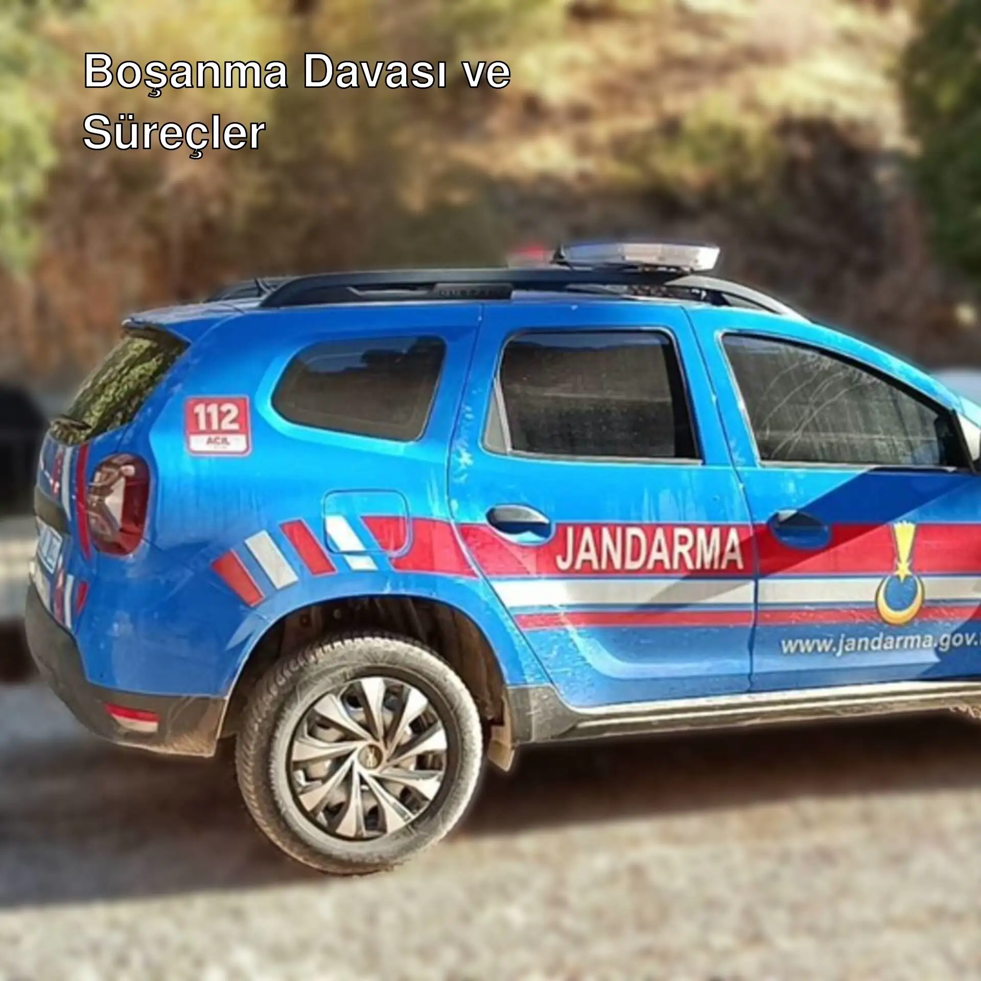 Boşanma davası ile ilgili bir mahkeme görüntüsü.
