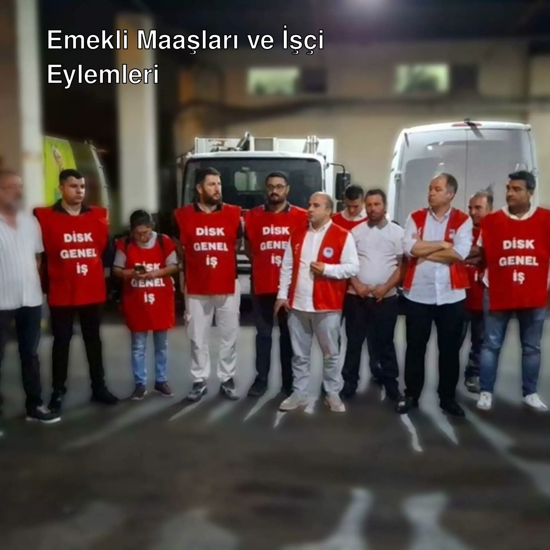 Karşıyaka Belediyesi işçileri iş bıraktı.