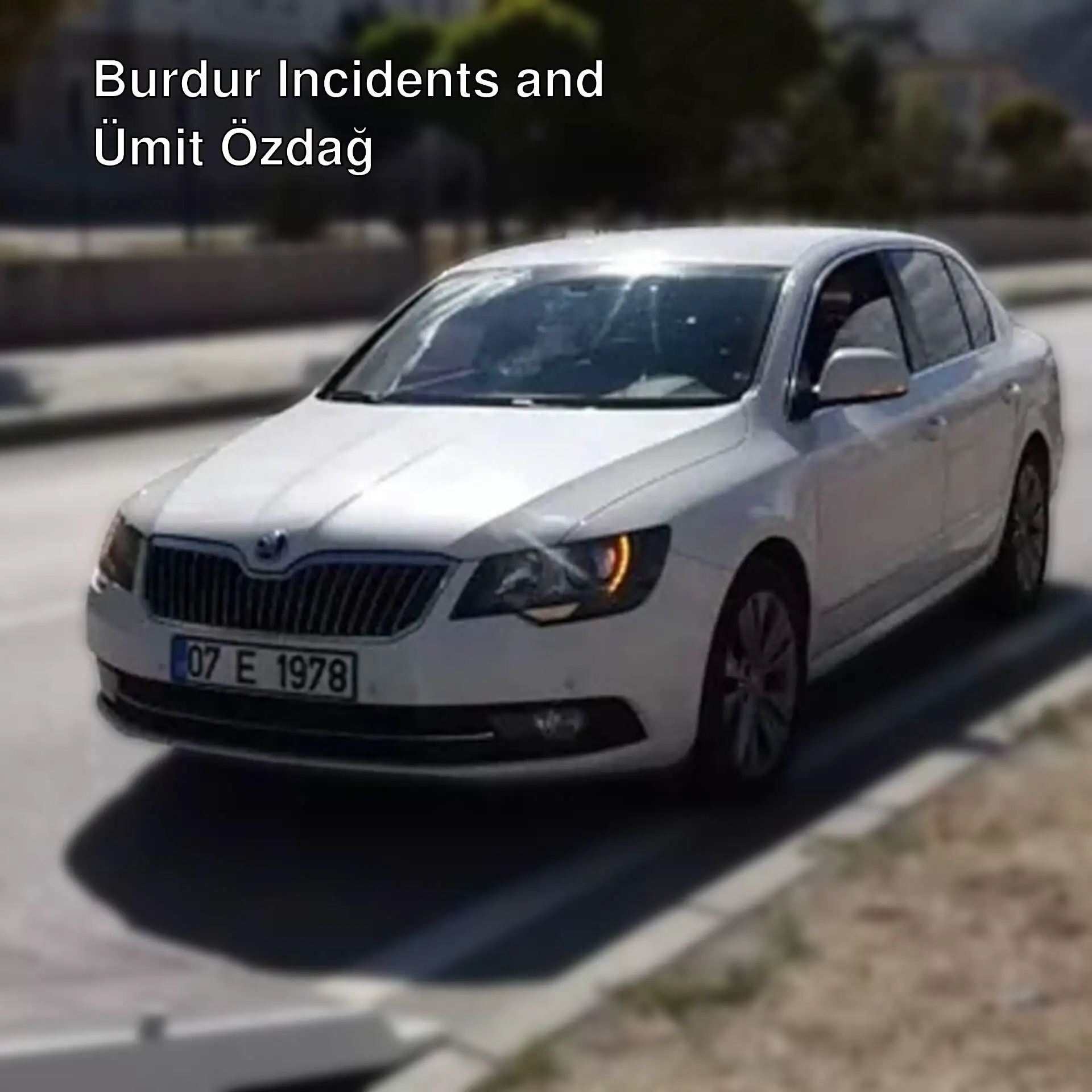 A car involved in an accident in Burdur.