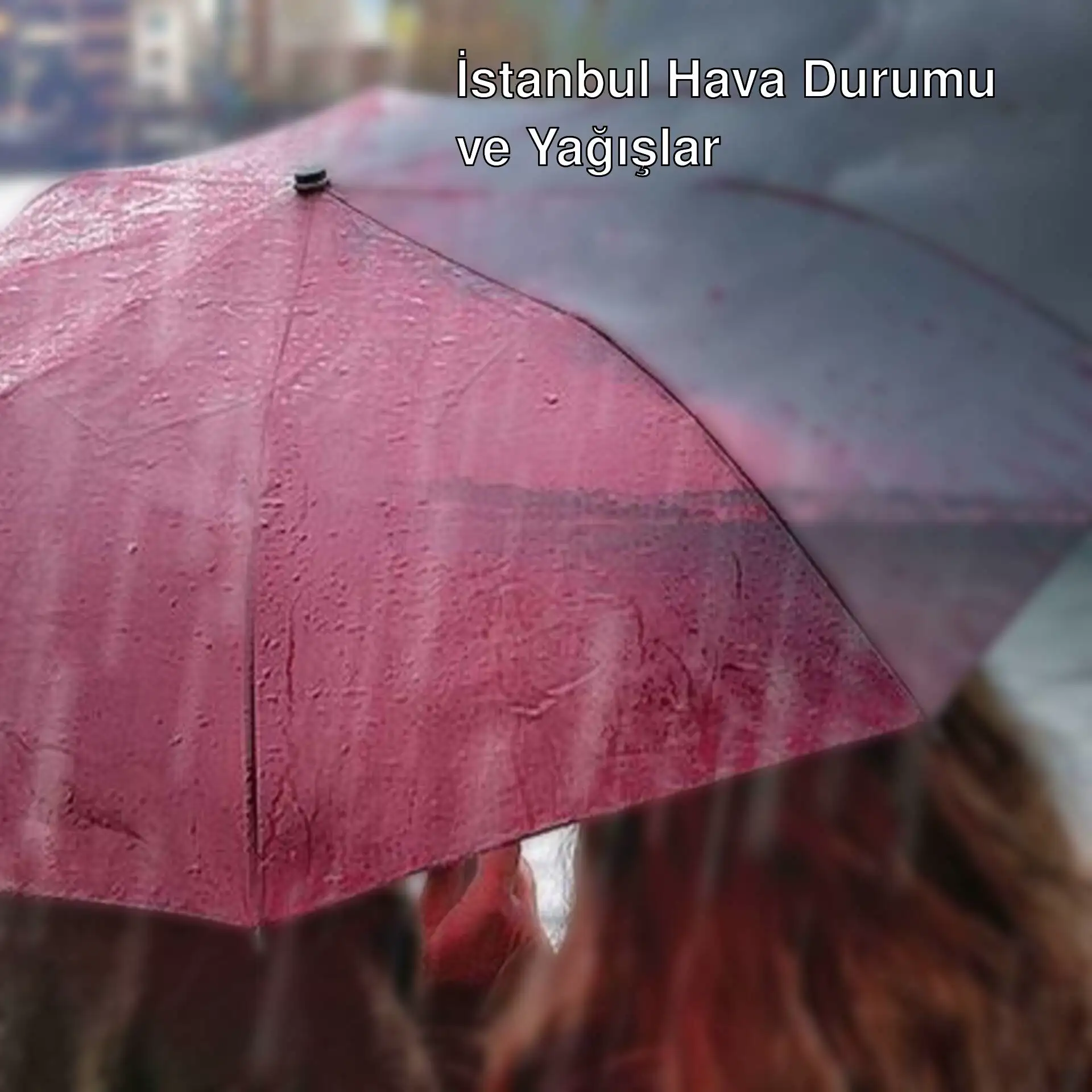 Bir kişi şemsiye tutuyor. Bir kişi şemsiye tutuyor.