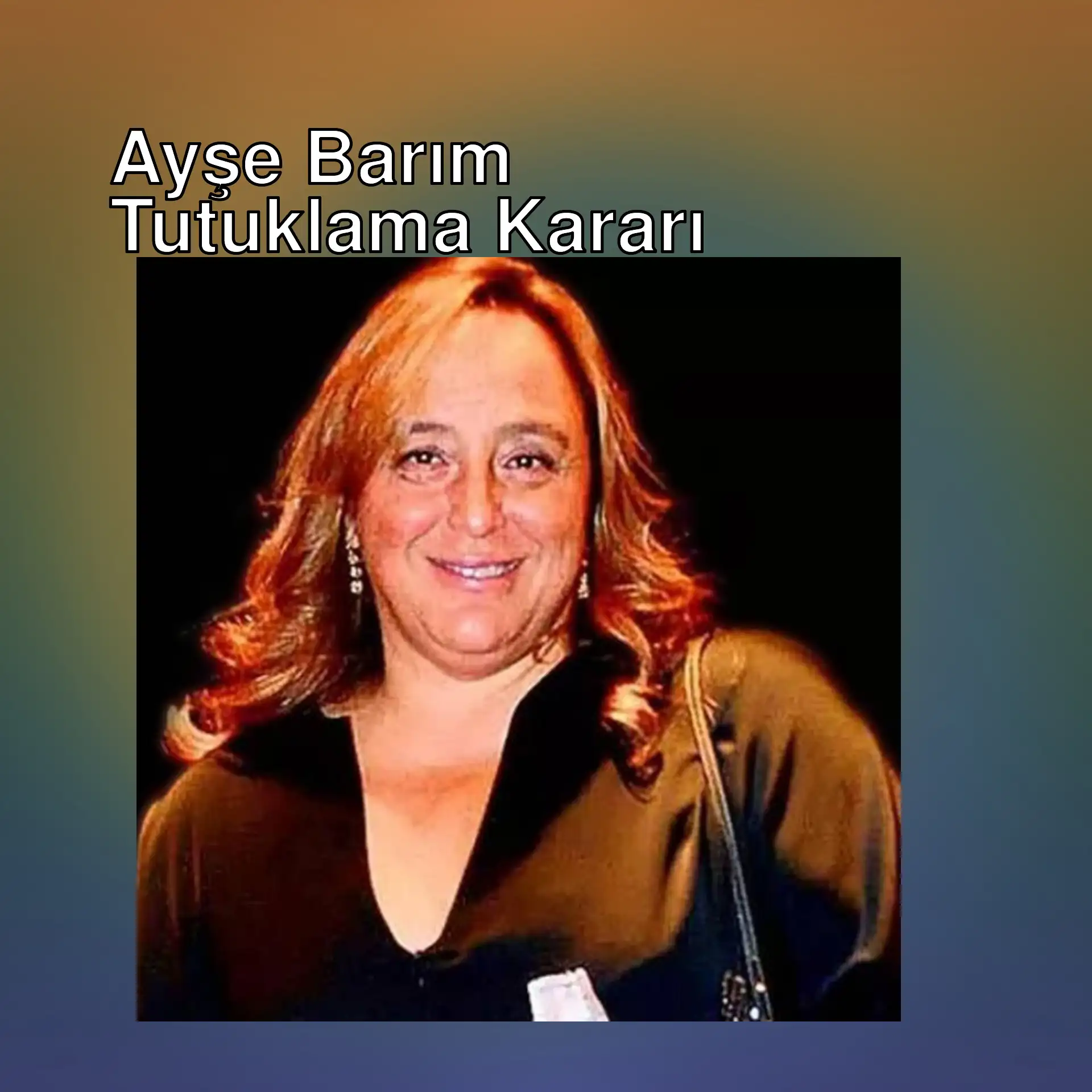 Ayşe Barım gülümseyerek kameraya bakıyor. Ayşe Barım gülümseyerek kameraya bakıyor.
