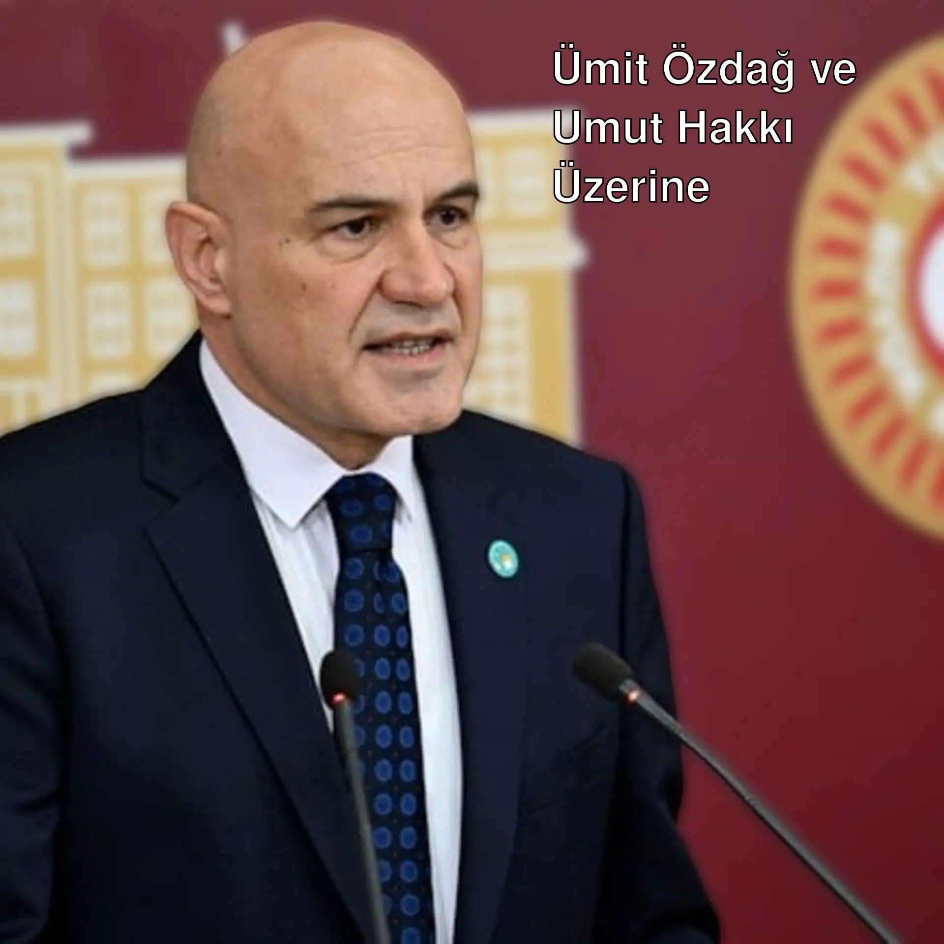 Ümit Özdağ basın toplantısında konuşuyor. Ümit Özdağ basın toplantısında konuşuyor.