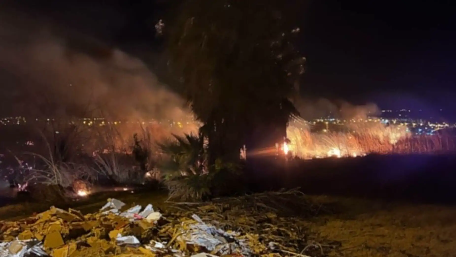 Gece saatlerinde çıkan bir yangın.