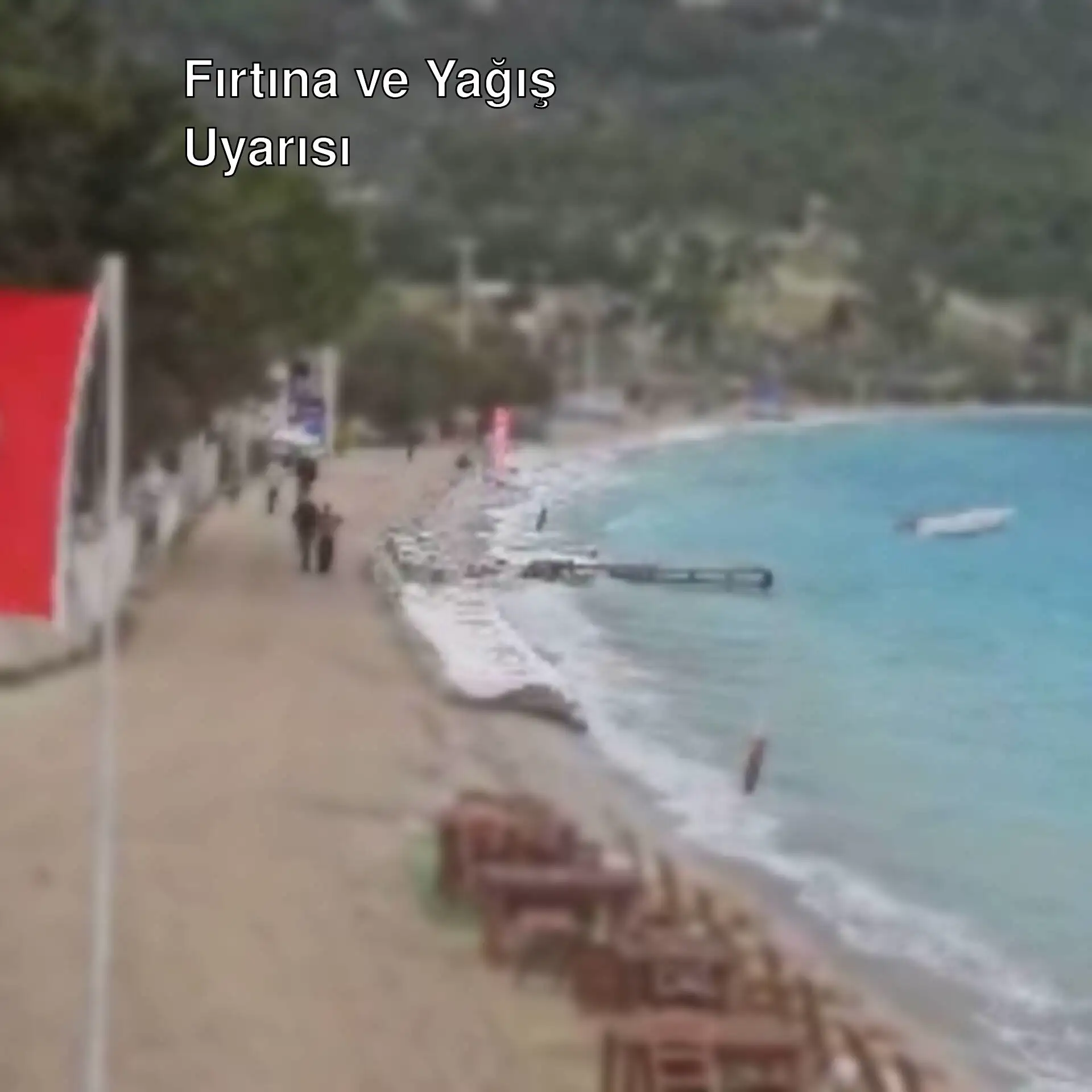 Muğla'da kuvvetli yağış ve fırtına etkili oldu. Muğla'da kuvvetli yağış ve fırtına etkili oldu.