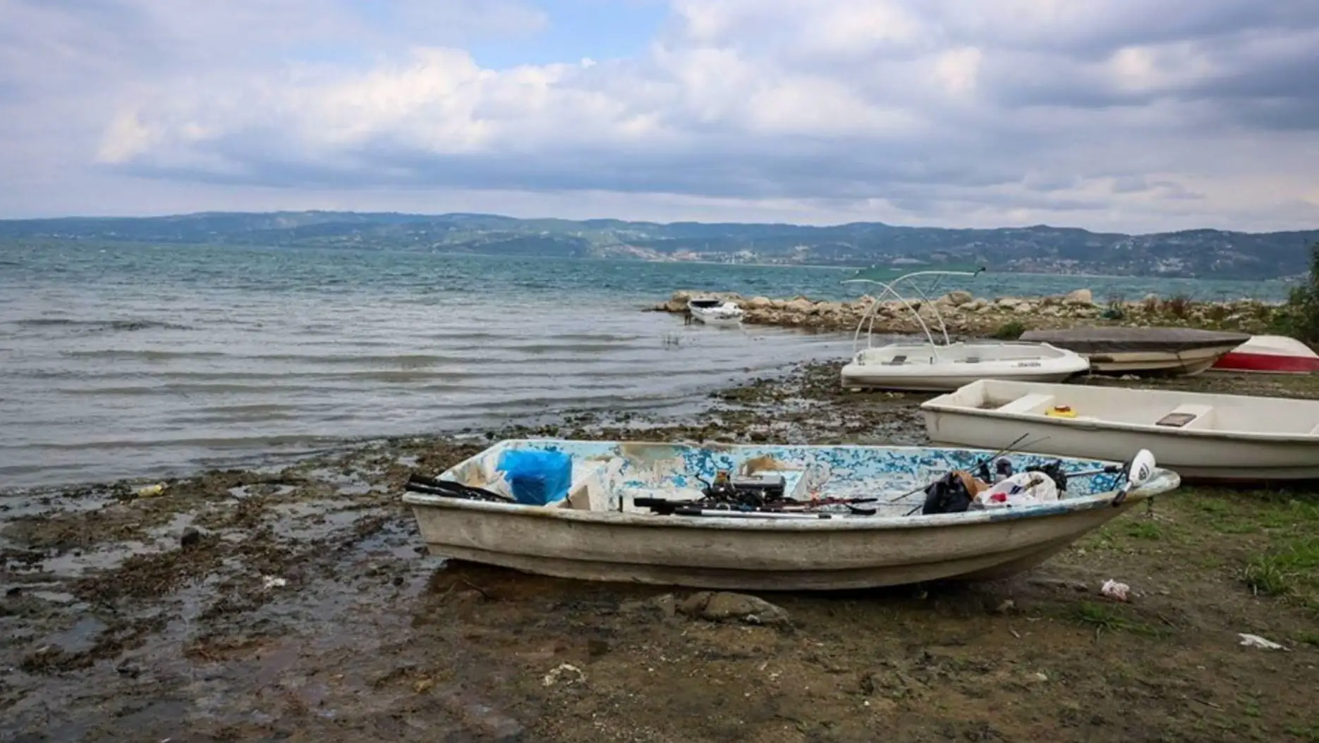 Kuraklık riski altındaki göllerin durumu hakkında bilgi paylaşımı.