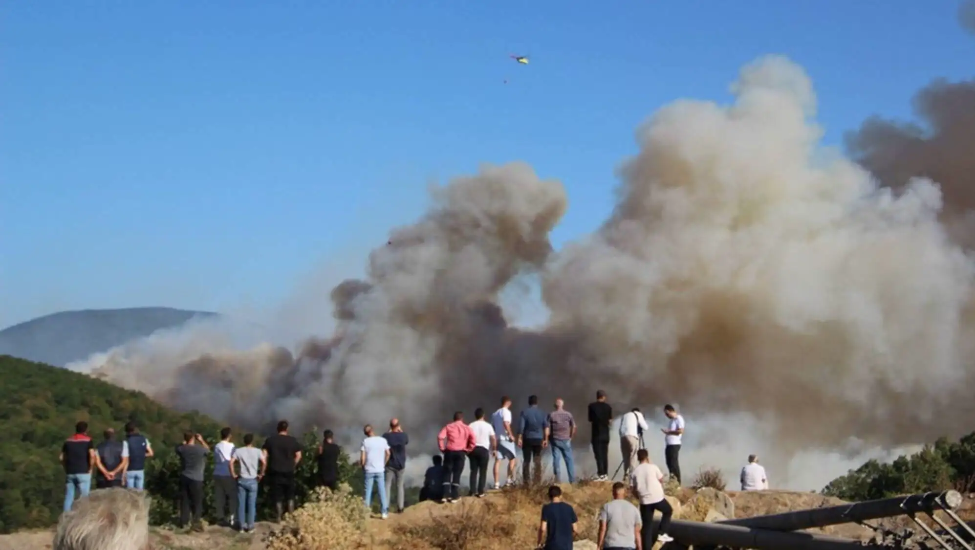 Firefighting helicopter. Firefighting helicopter.