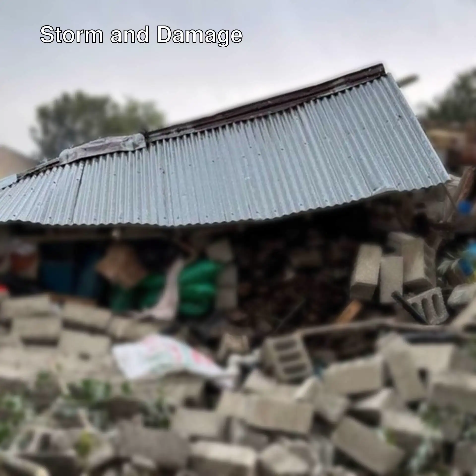 A building damaged by the storm in Ağrı.
