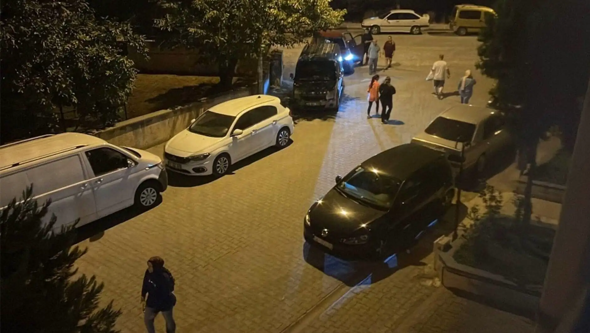 People walking on the street after the earthquake in Istanbul.