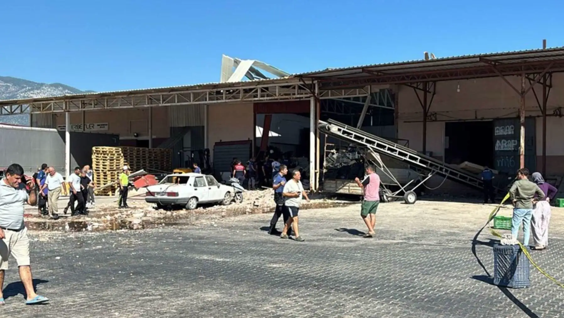 The moment of the explosion captured by security cameras. The moment of the explosion captured by security cameras.