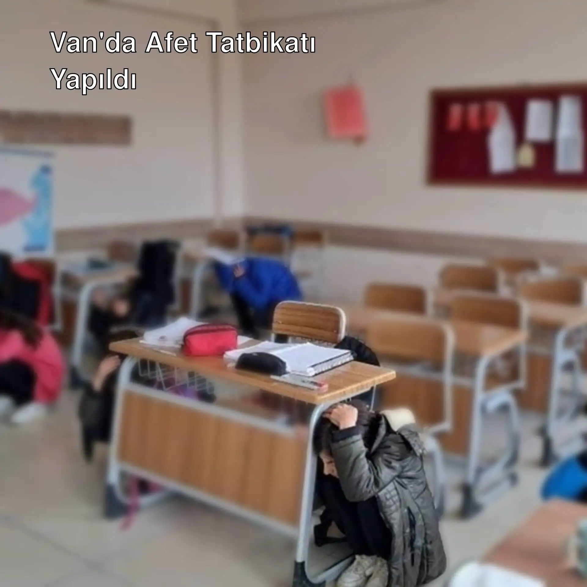 Van'da okullarda eş zamanlı tatbikat yapıldı. Van'da okullarda eş zamanlı tatbikat yapıldı.